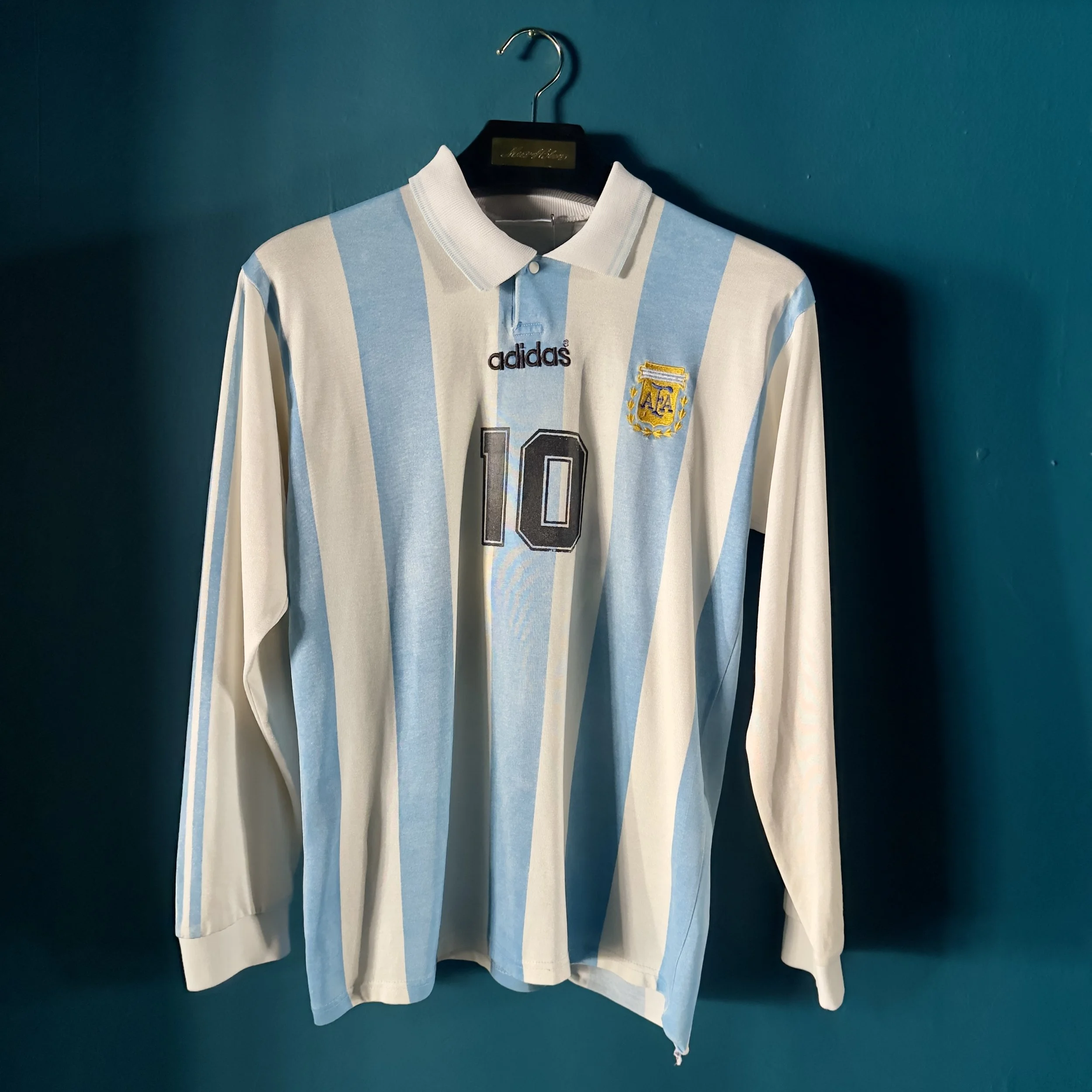 ARGENTINA 1994 WORLD CUP HOME JERSEY – MARADONA #10 – LONG SLEEVE – SIZE L