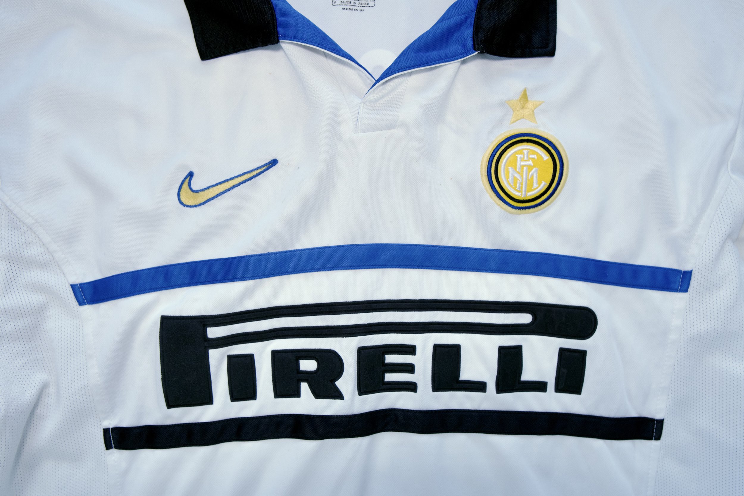INTER MILAN 1998/99 AWAY ZAMORANO 1+8 - XL — Mess Of Blues