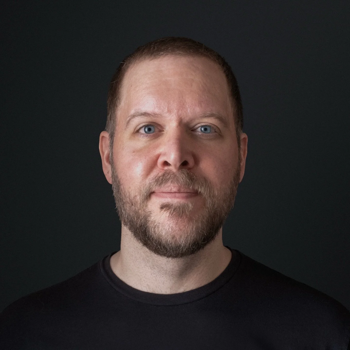 I&rsquo;ve been a designer for over 15 years. 

My last portrait was from 13 years ago. 

You could say I was overdue for an update&hellip;

So, hi, this is me! Much older. A bit wiser. Always learning.