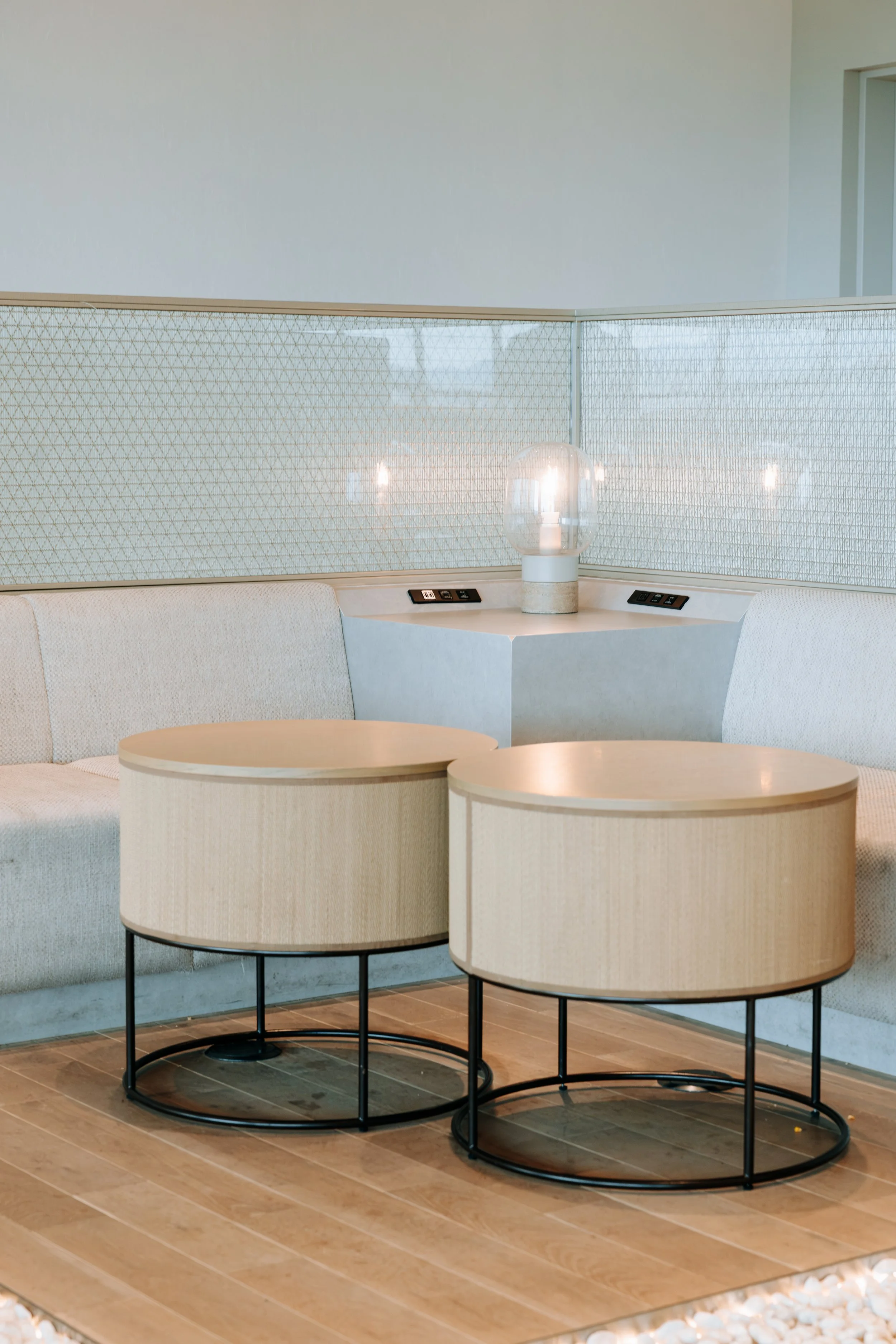 Lounge-1.jpg