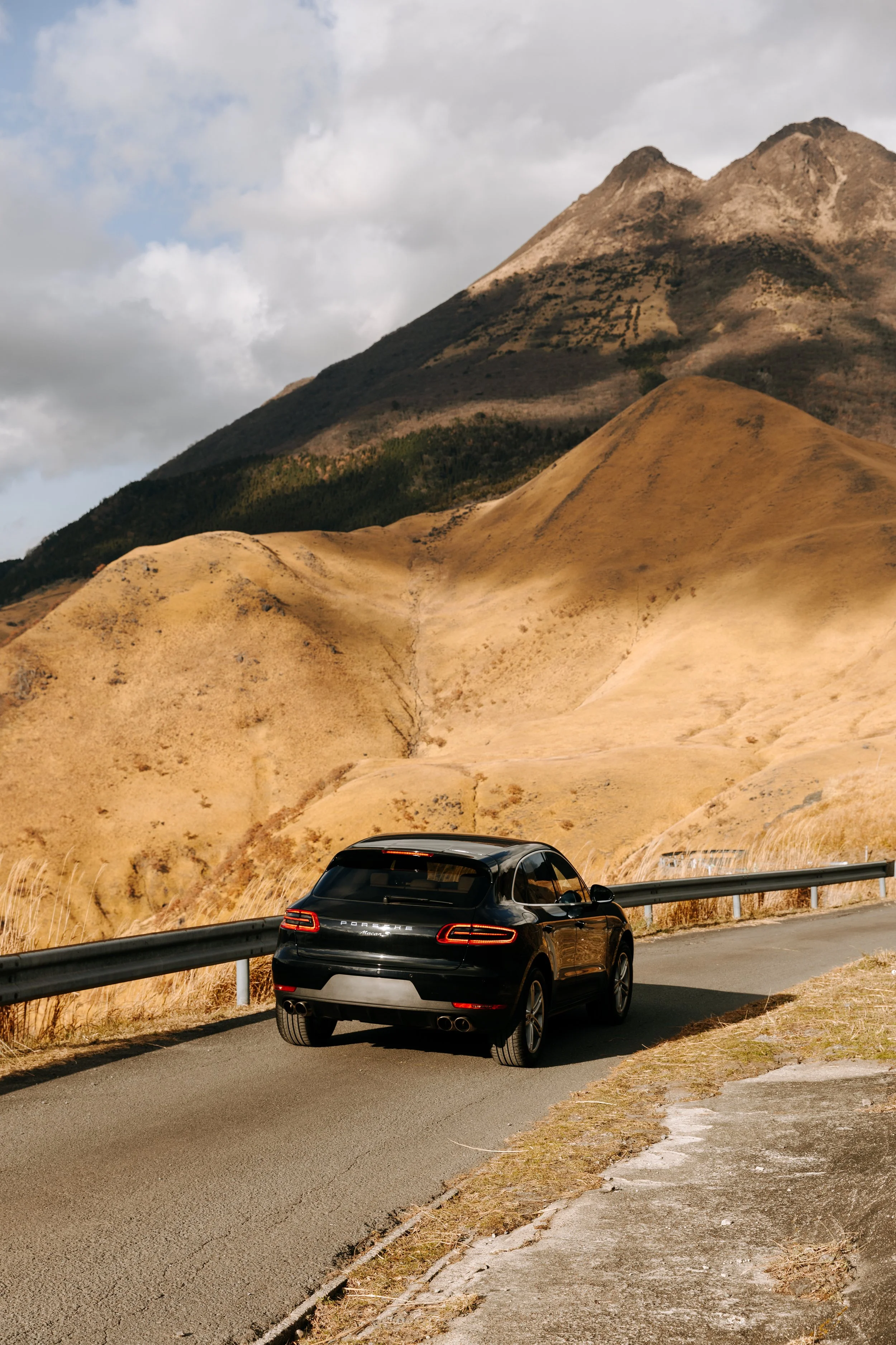 MACAN-13.jpg