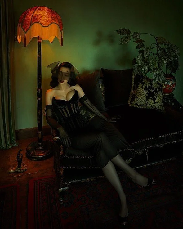 The veil thins&hellip; 🦇 

@gracejaques by @paulartemis3 wearing
Corset &amp; Skirt @sian_hoffman 
Veil @hood_london 
Gloves @milk_shaken 
Shot in our South Wing