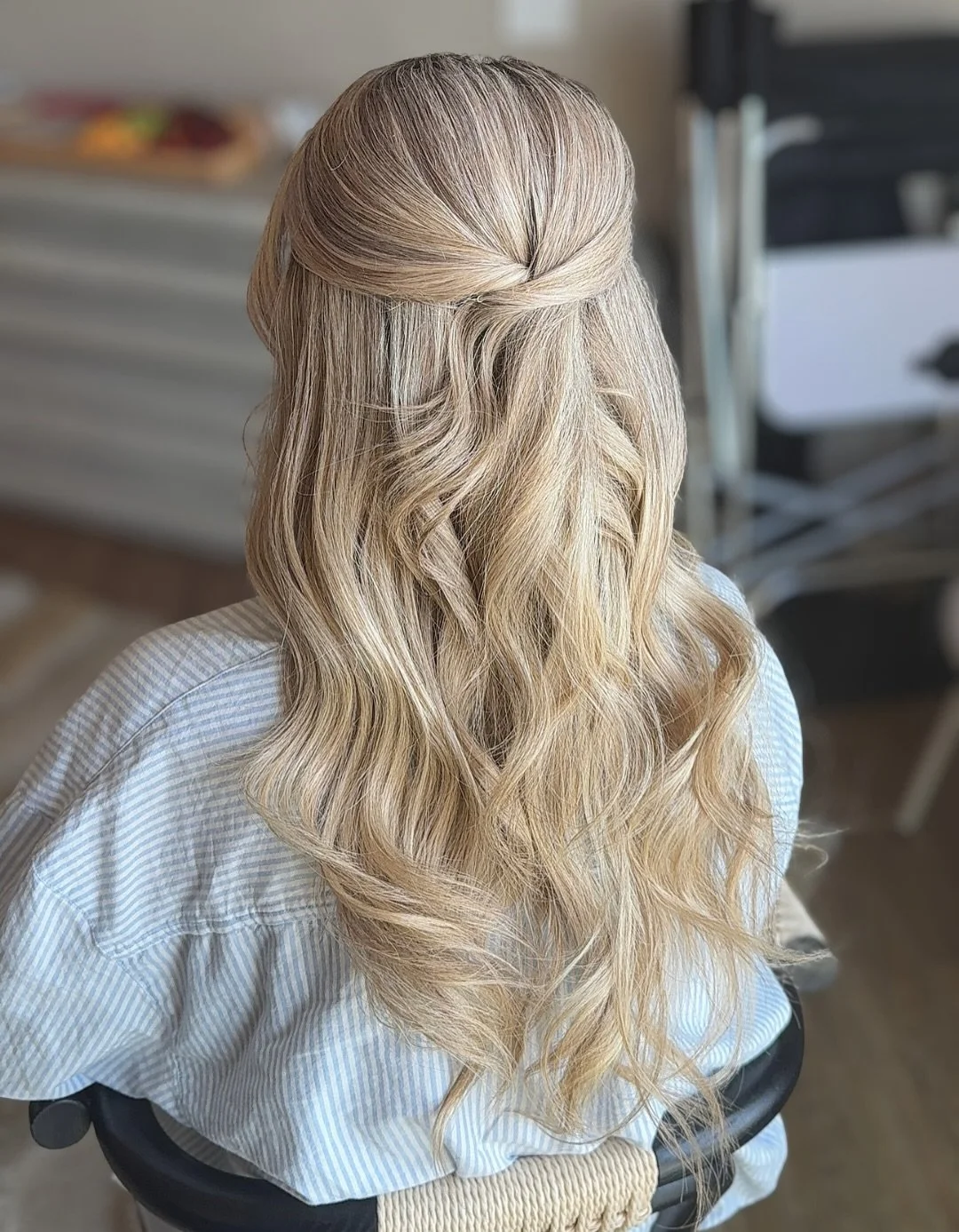 Soft, swept updo πΈ 
#bridalmakeup #weddingmakeup #fyp #bridalhair #dallasmua