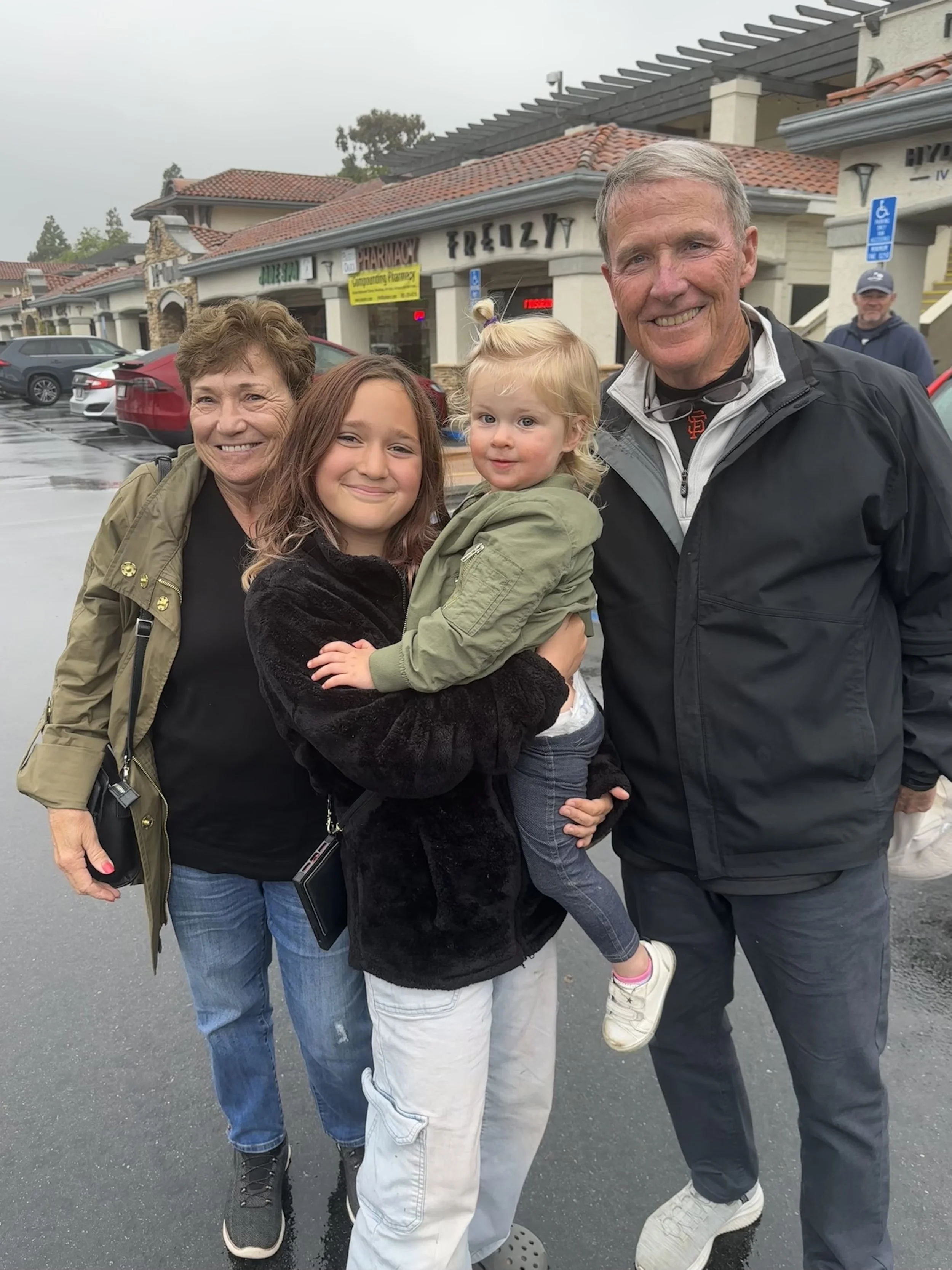 Nonnie Teaknee, Ruby and Papa Bob