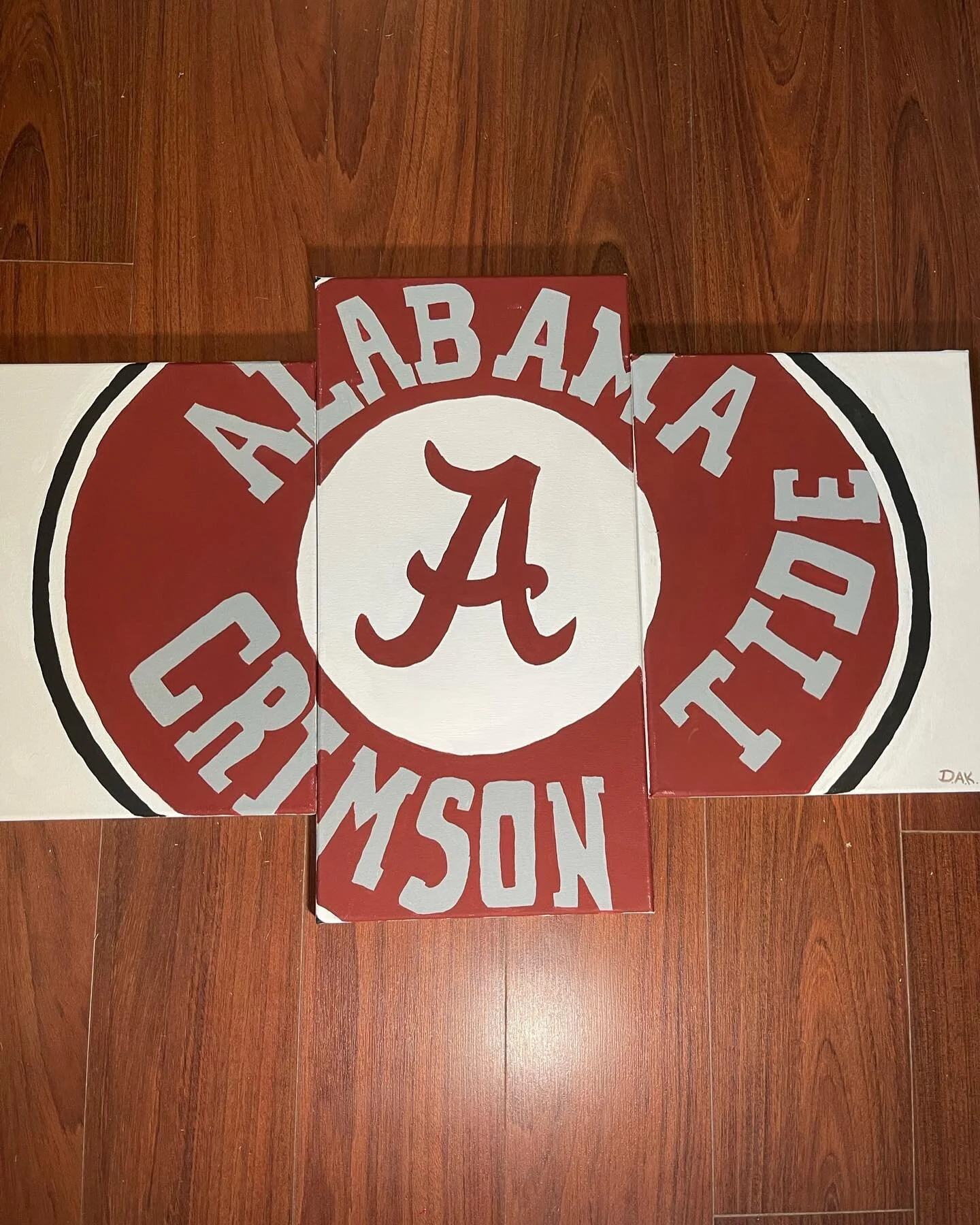 Roll Tide Let&rsquo;s Ride! 🏈

Newest Commission Completed 👩🏼&zwj;🎨🎨

#artwork #artist #artfeature #painterly #nflart #nflfootball #artistsupport #denverbroncos #crimsontide #artbae #girlsmakingmagic #artoftheday #artpce