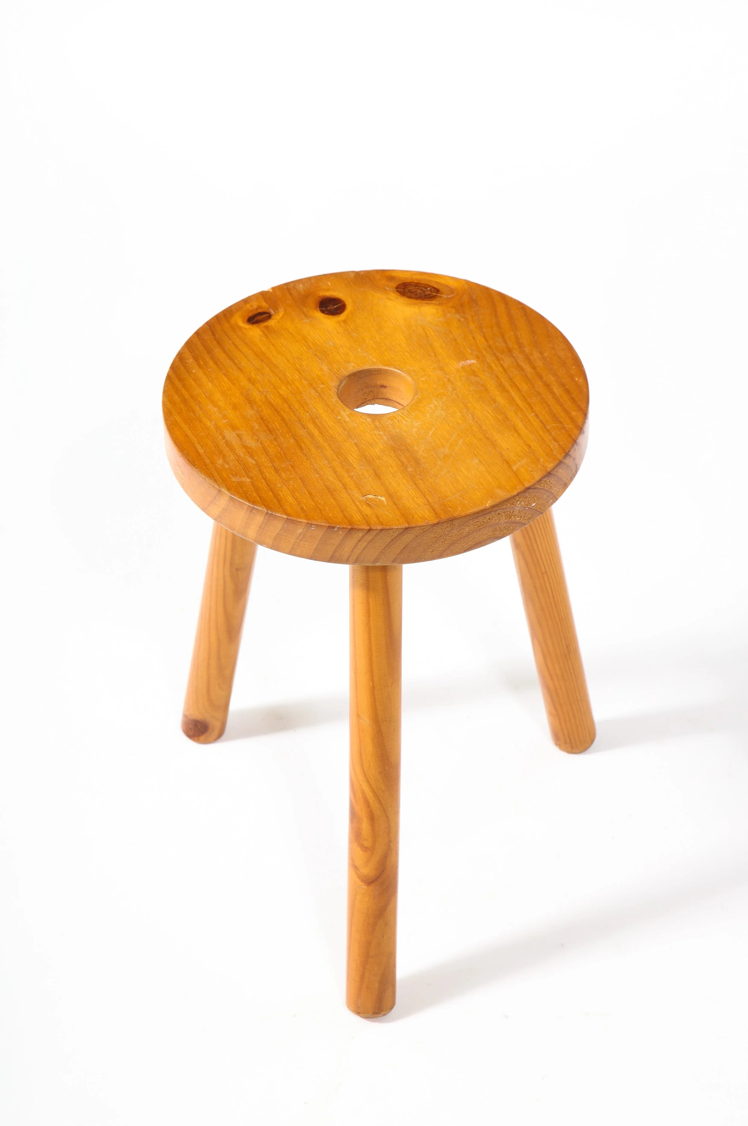 donut-elm-stoolsR1A809donut-elm-stools.jpg