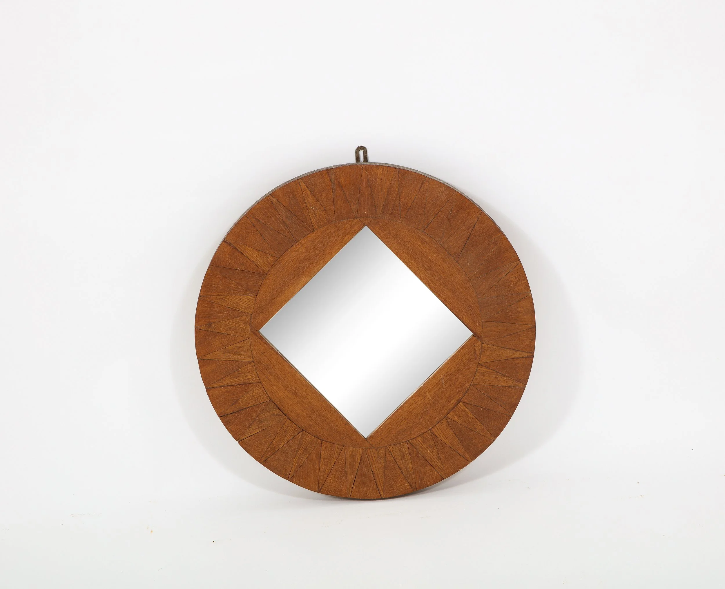 round-square-coverR1Around-square5round-square1.jpg