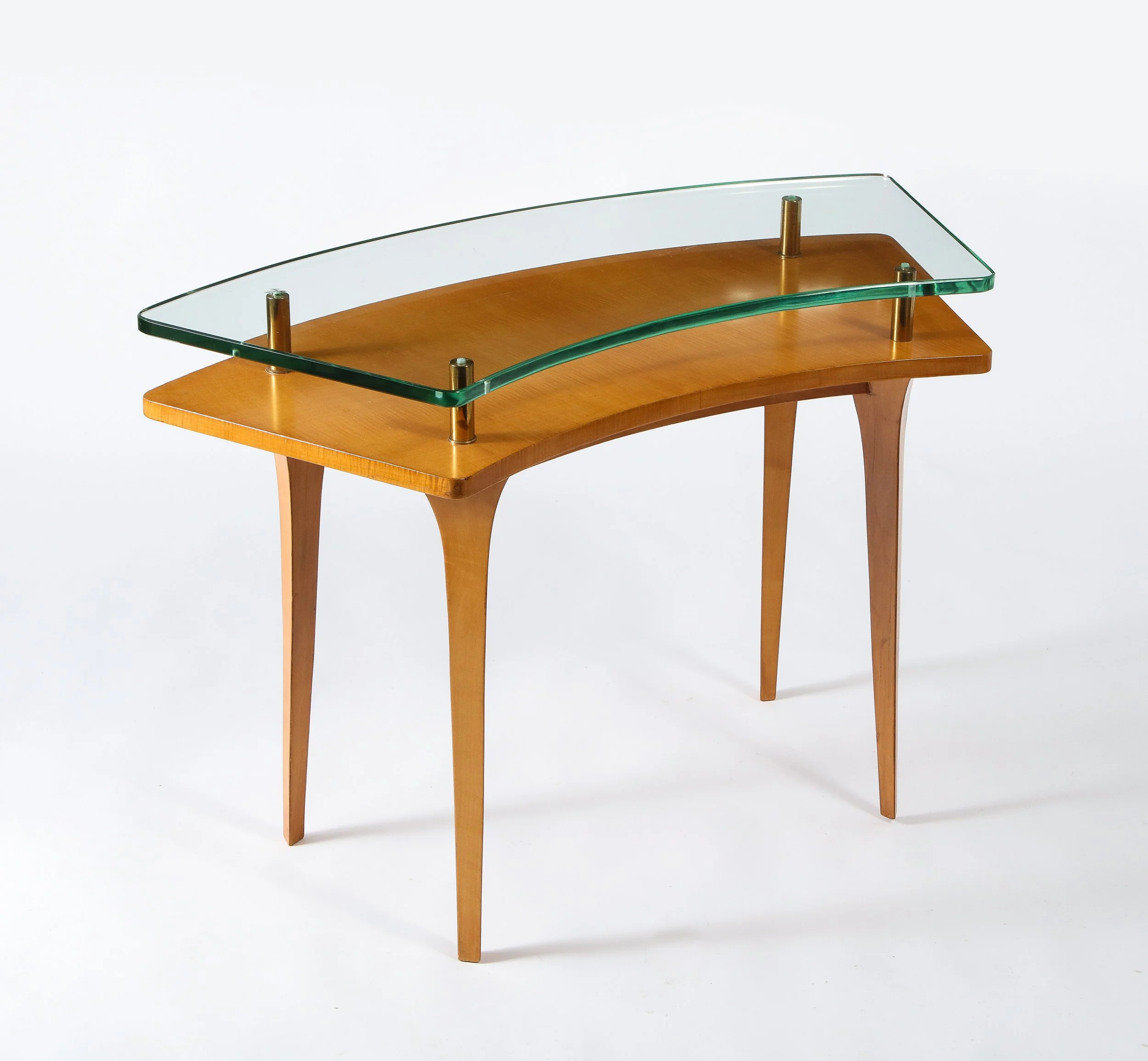 Raphael-Vanity2R1A5125.jpg