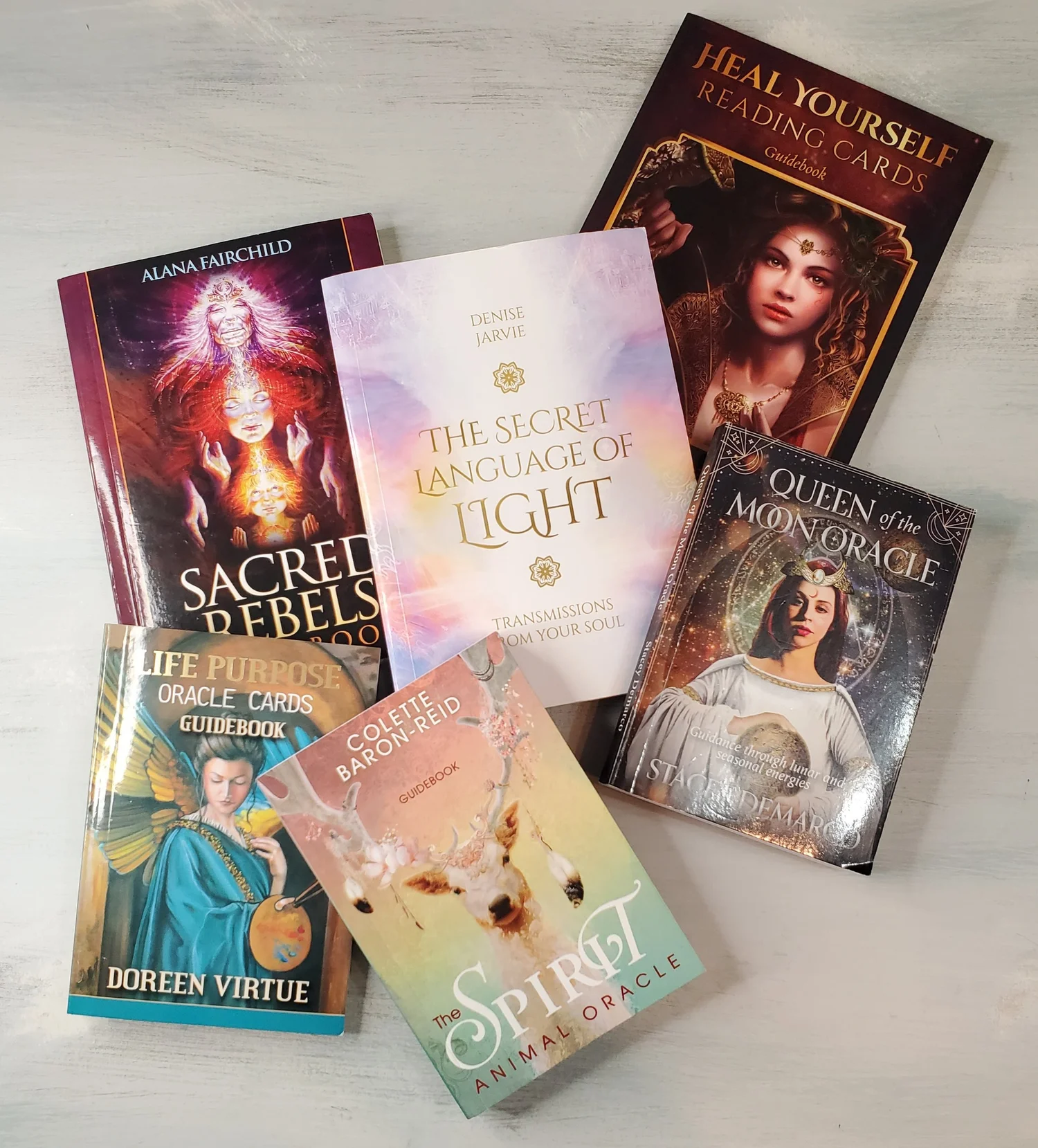 Learn how to read Oracle Cards — Soul Works by Sue Pickering