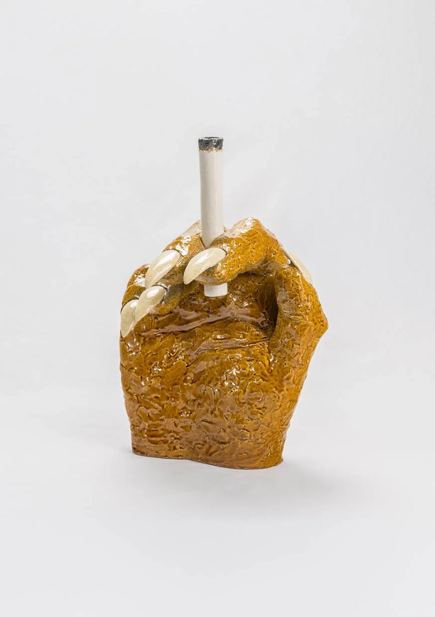 VÍTOR REIS
Medo do escuro,  2026
Grés Vidrado | Glazed stoneware | 25x18x14cm