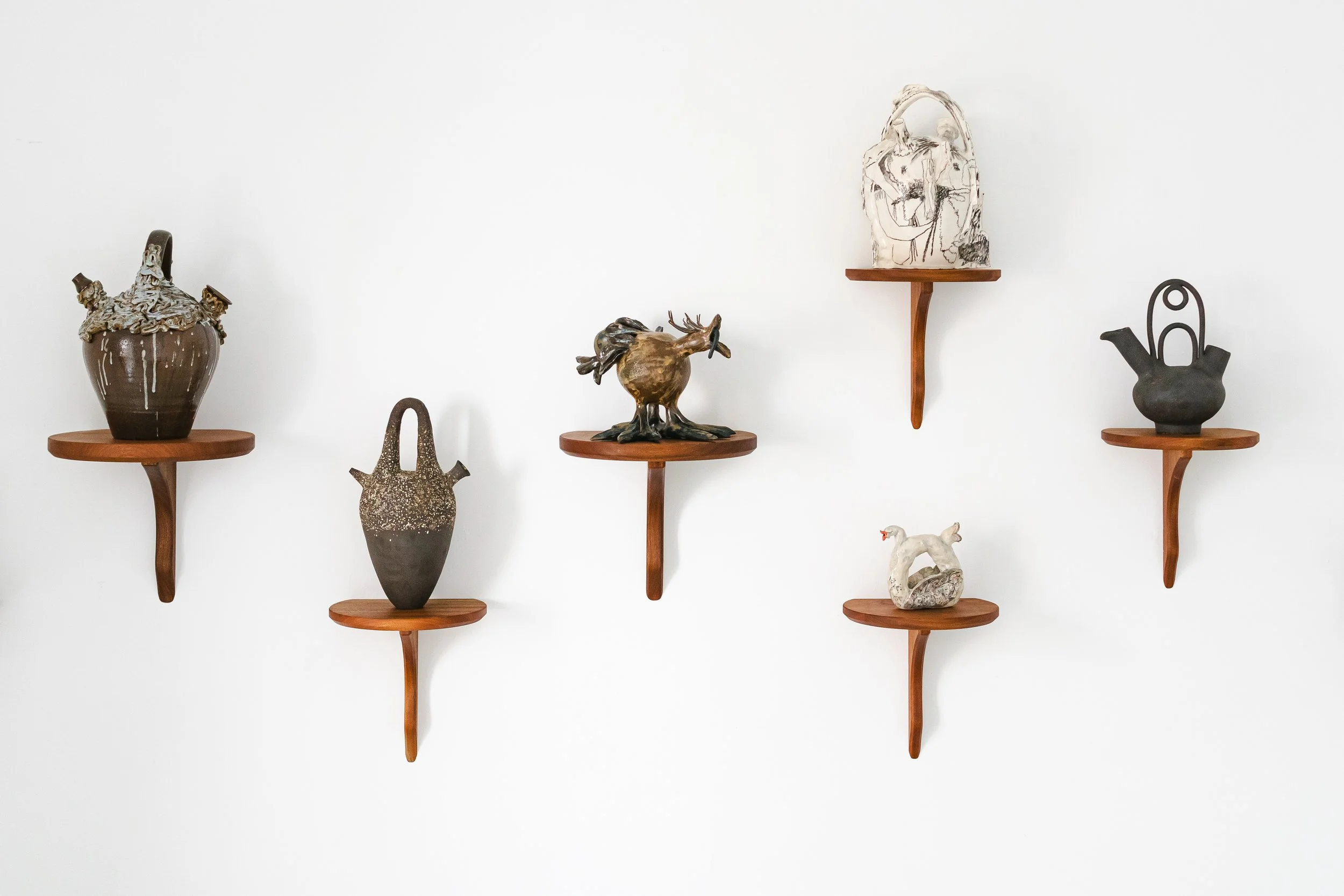 Moringue vazio não carrega só vento | Group Show