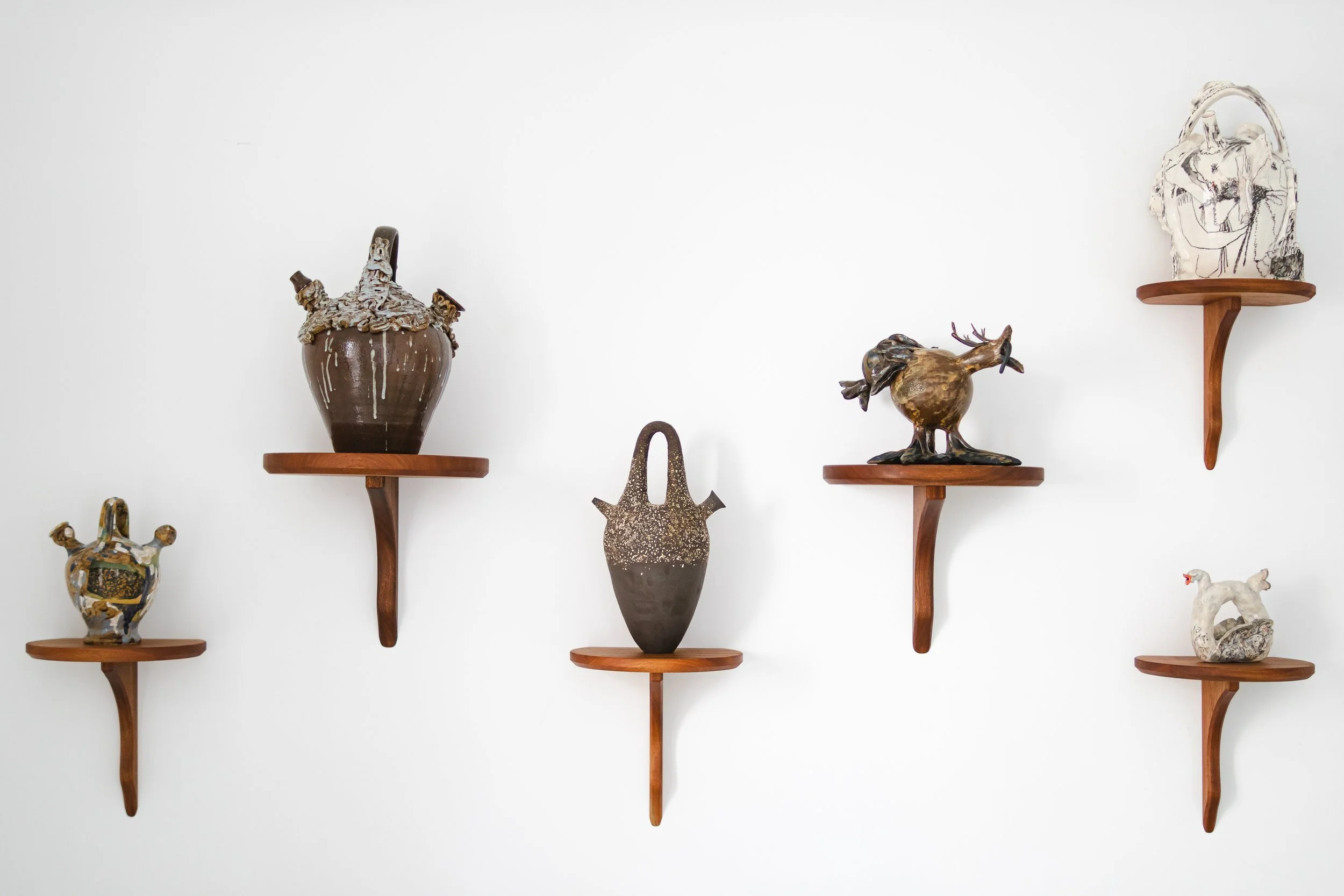 Moringue vazio não carrega só vento | Group Show