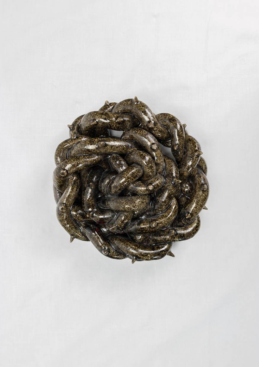 NADIA FROLOVA
Wheatfield, 2025
Esculturas em grés com vidrado, cozido em forno | Stoneware sculptures with glaze, kiln-fired | 24x24cm & 40x21cm