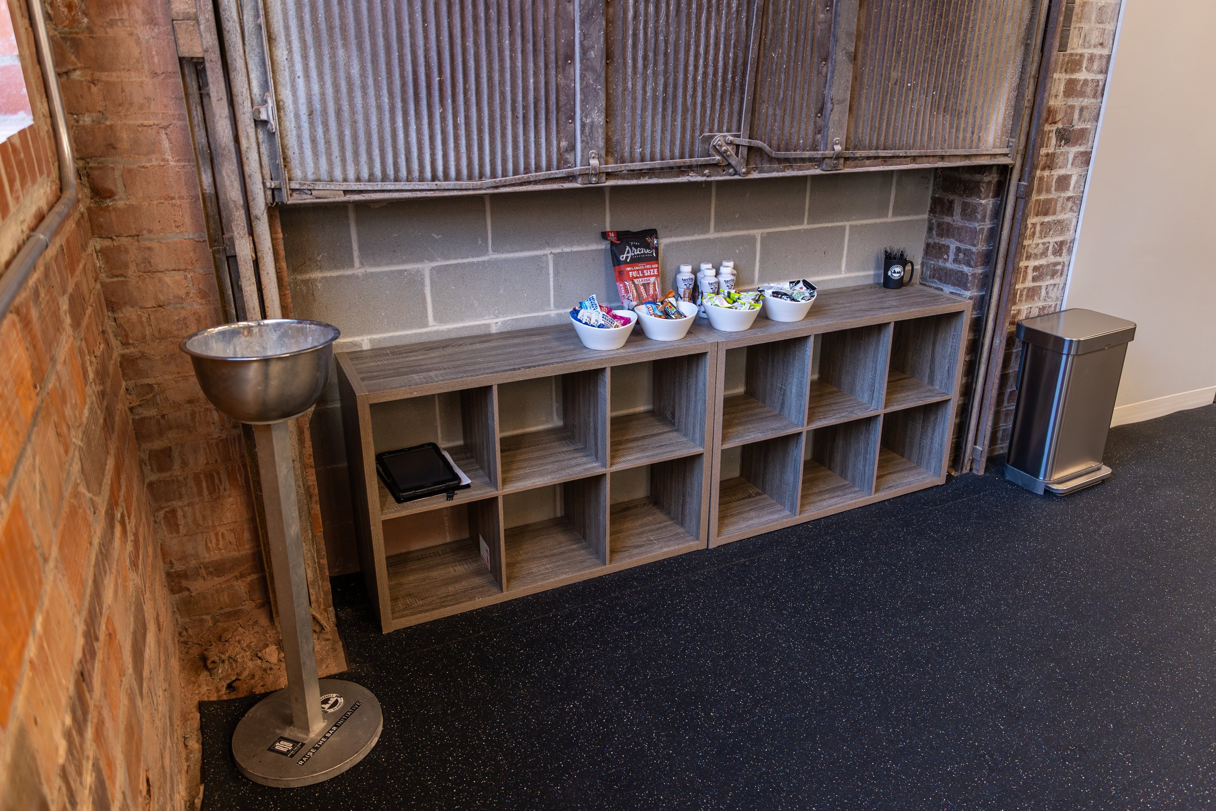 RaiseTheBar_1403LocustGym_10.7.25_v1-41.jpg