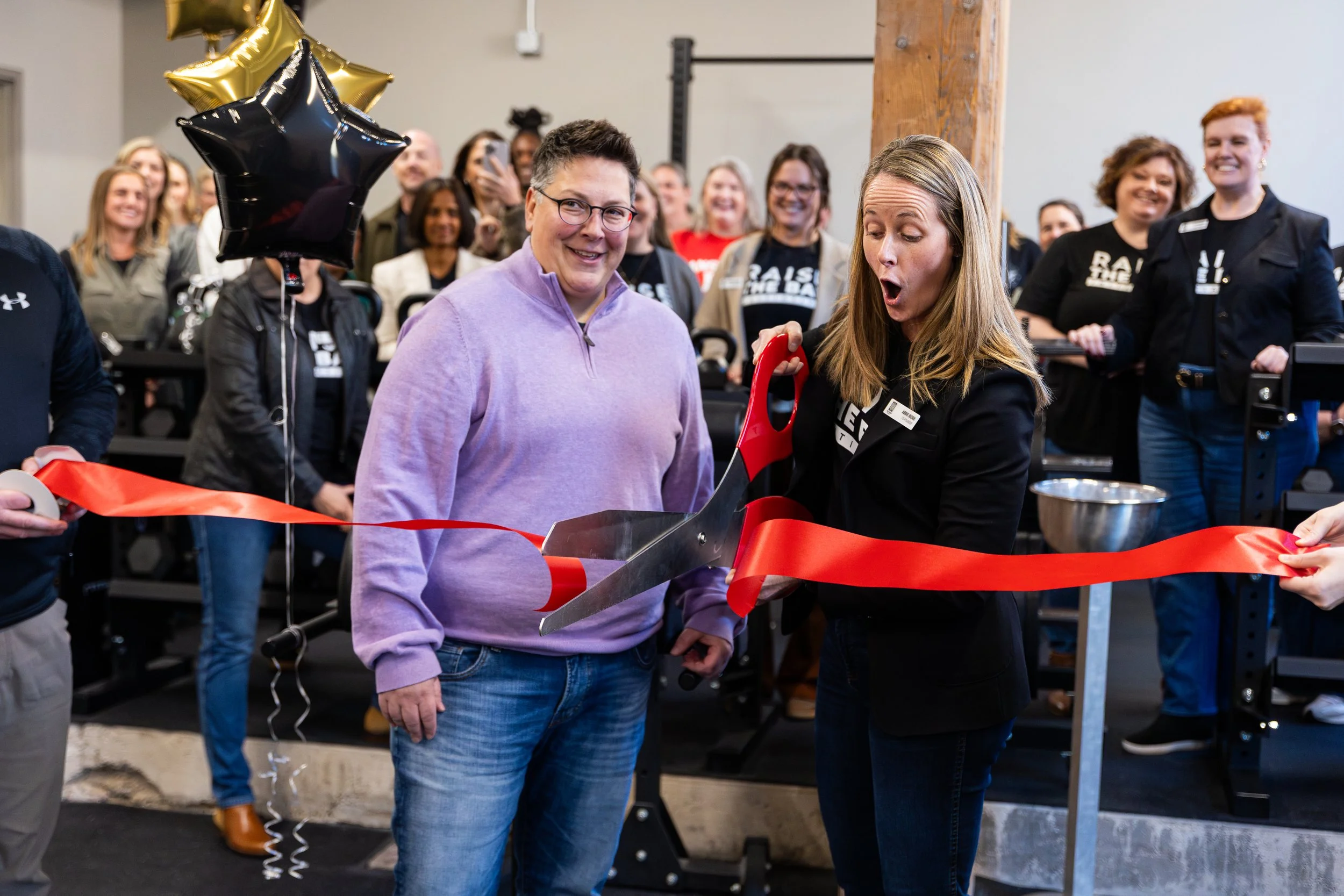 RaiseTheBar_GymRibbonCutting_11.2.25_v1-44.jpg