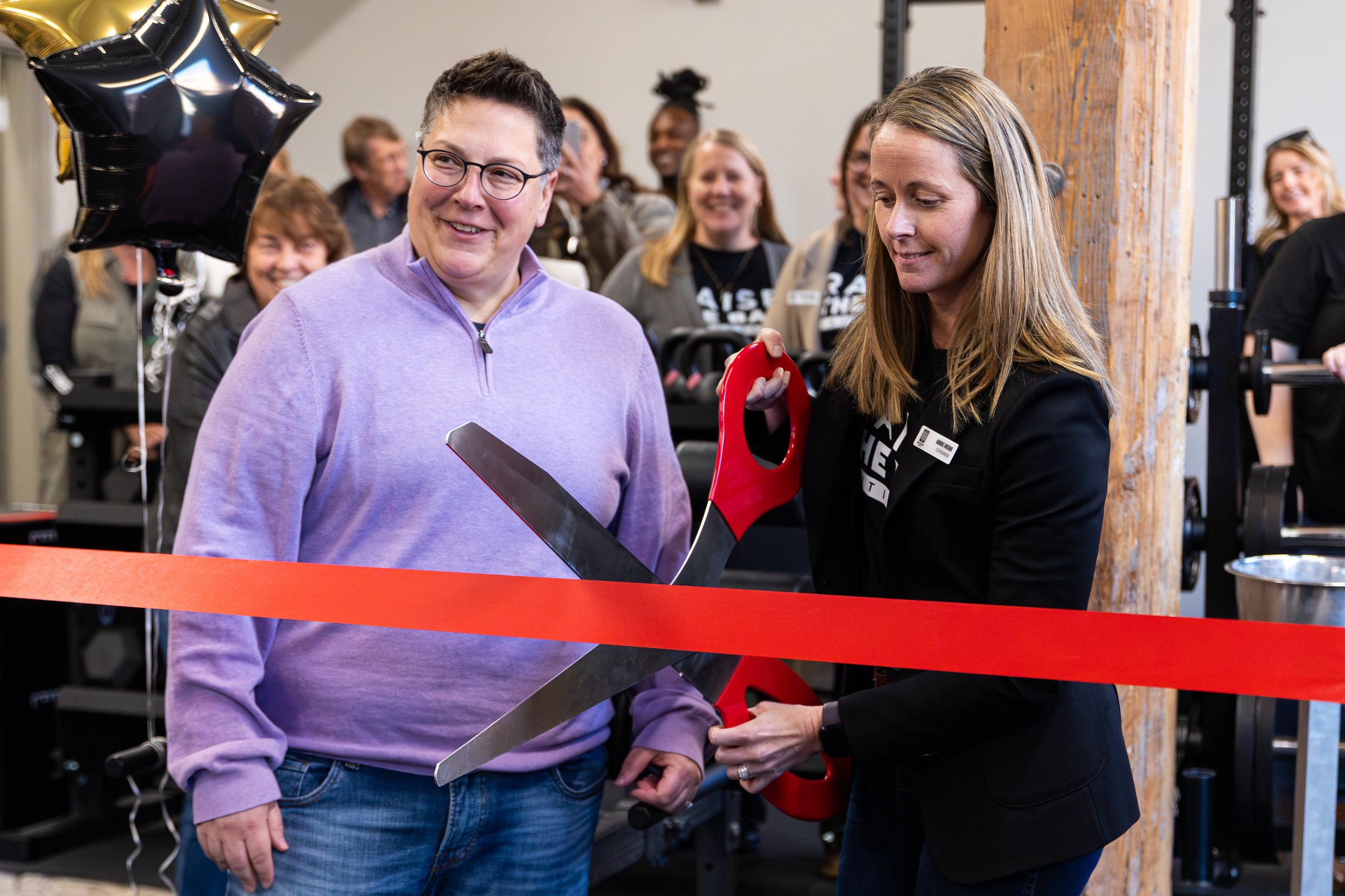 RaiseTheBar_GymRibbonCutting_11.2.25_v1-42.jpg