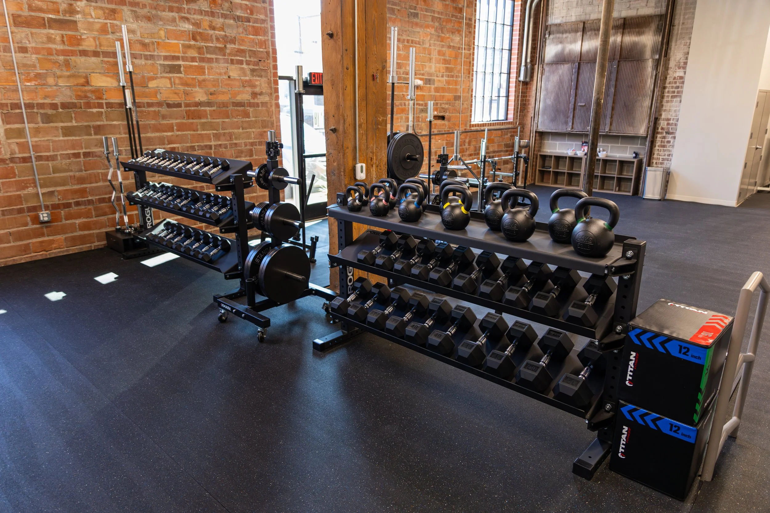 RaiseTheBar_1403LocustGym_10.7.25_v1-20.jpg