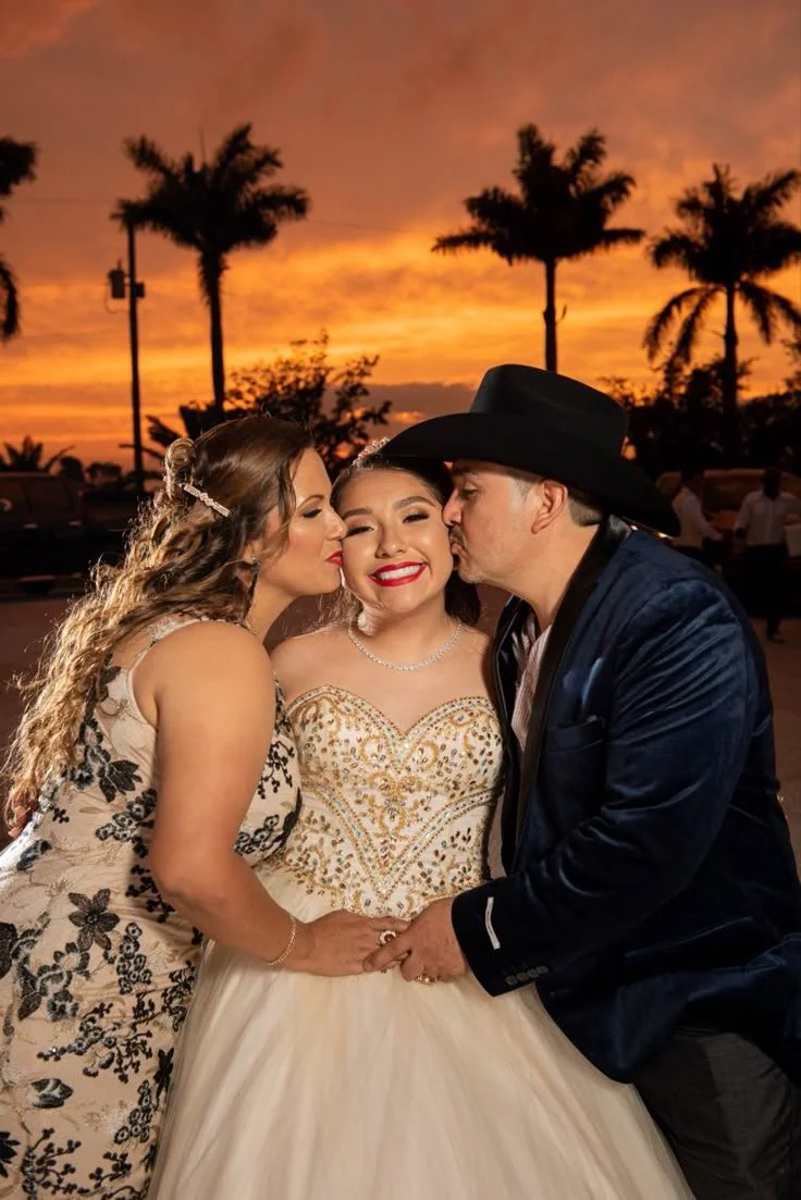#quincemakeupartist #LAHMUA #LA-DALLAS LA Padres 2.jpg