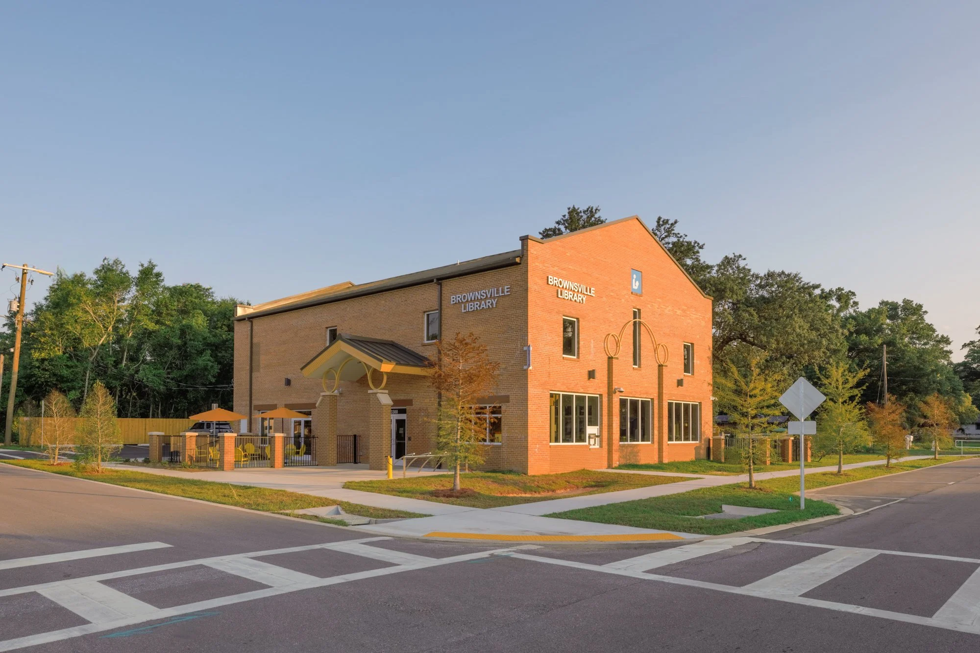 Brownesville Public Library Web Res-003.jpg