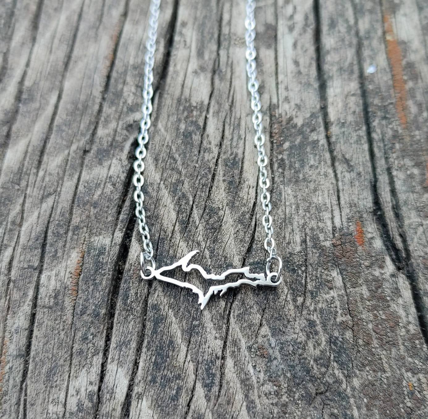 https://i.etsystatic.com/21156581/r/il/8638ef/2878074943/il_fullxfull.2878074943_jv0g.jpg