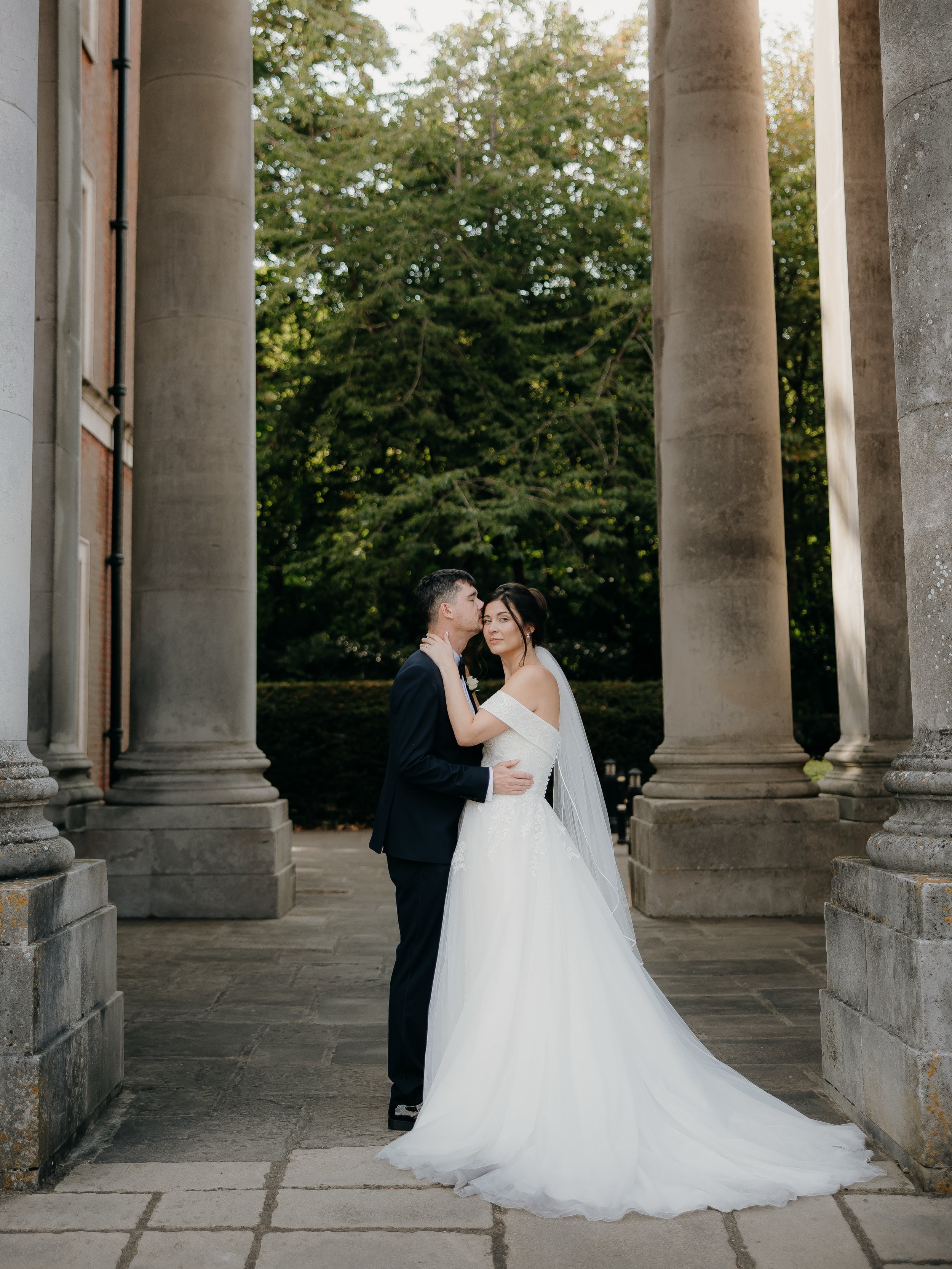 Mr and Mrs Langley! The most perfect morning with Phoebe and her girls in the morning, followed by a beautiful intimate ceremony at Winchester Registry Office and then the party continued at @forte_kitchen 🤍 Such a beautiful and fun day! 

Photograp