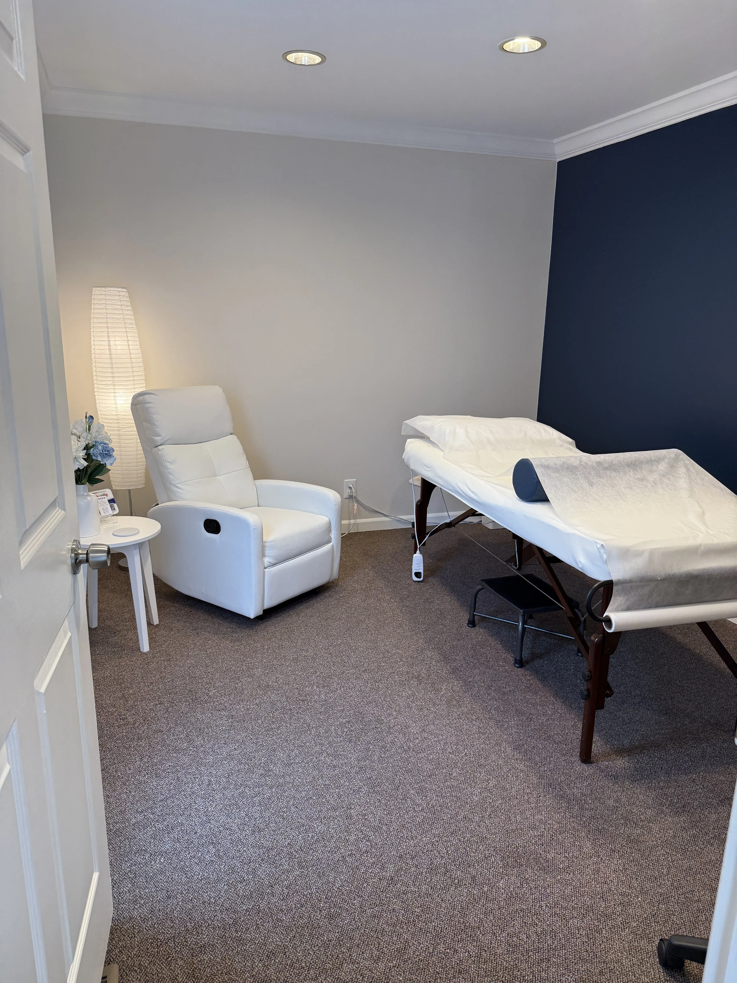 Treatment room 1A.JPG