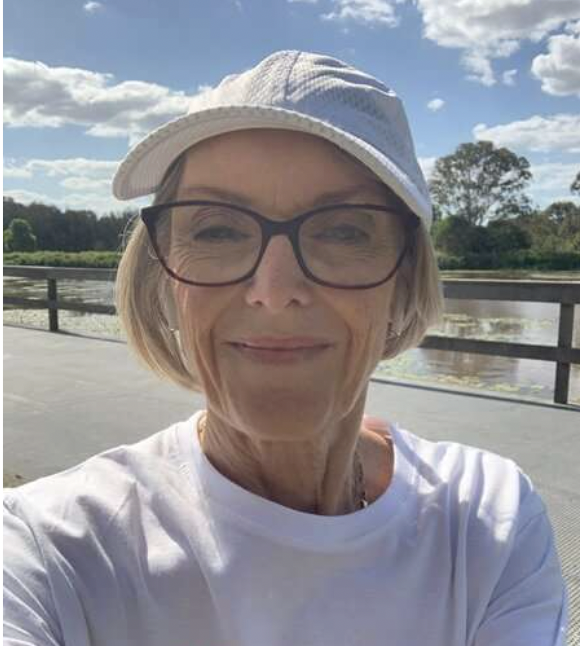 A women sings the praises on Chariot Tattoo & Removal after going through tattoo removal treatment and loving her results. 