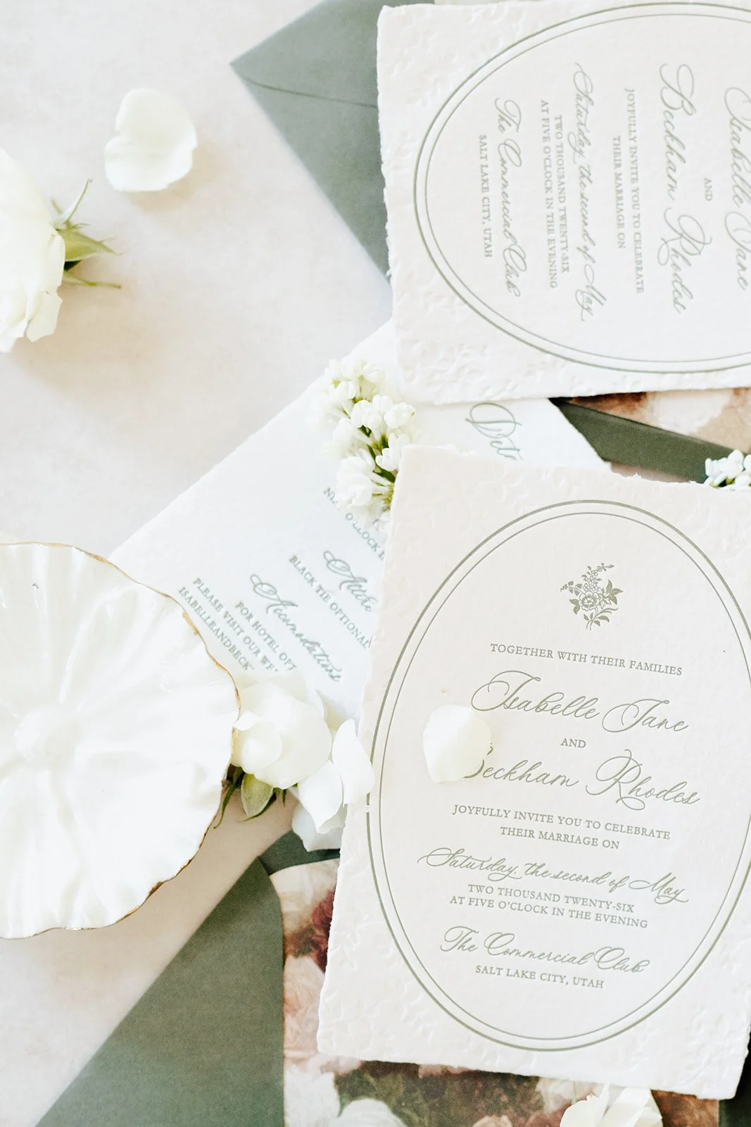 Wedding invitation suite flat lay image from wedding photographer Poise & Ivy Imagery