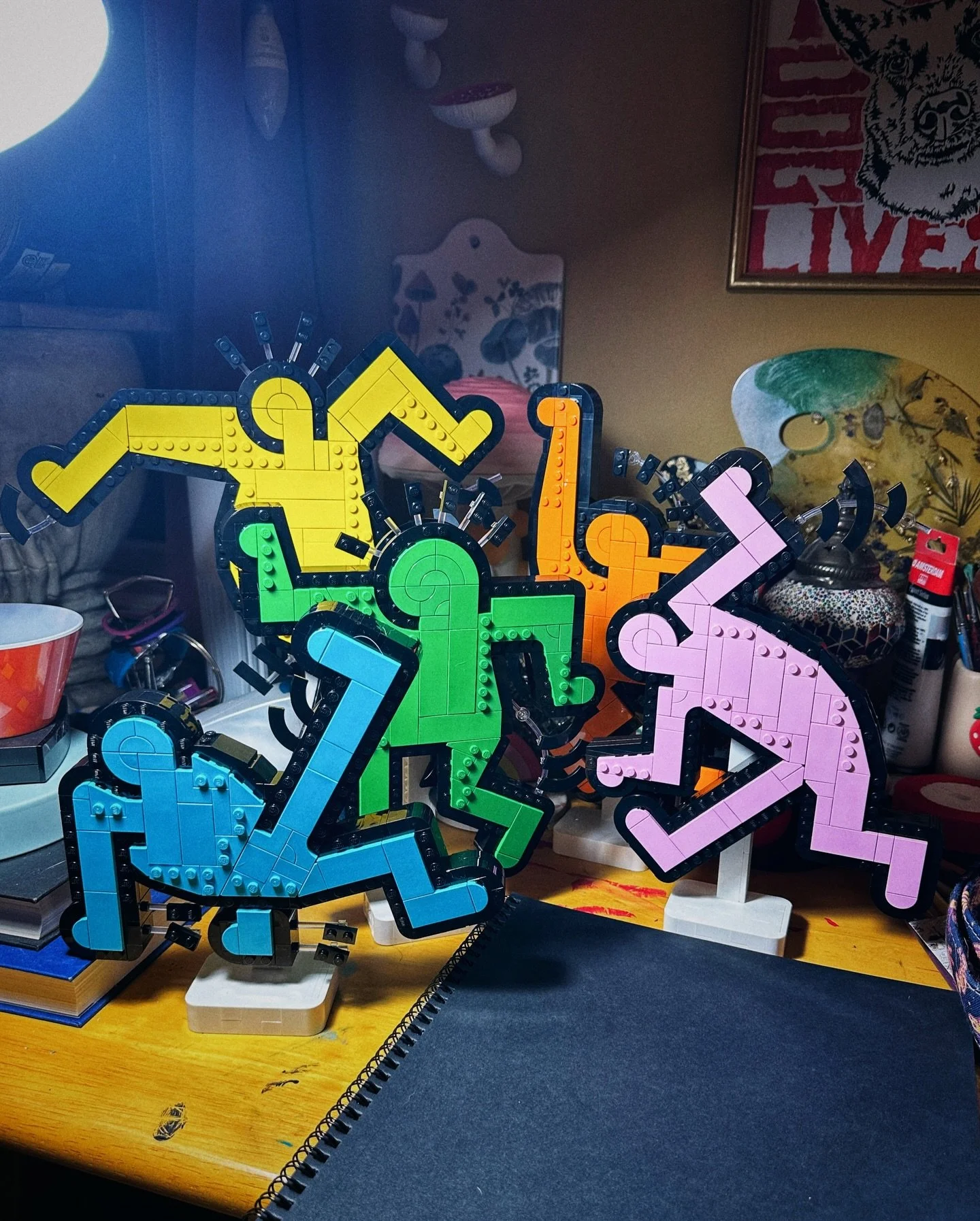 I truly believe that leaning into creature comforts is the most feral choice you can make in a world that&rsquo;s violent, cold, and cruel.

#photojournal #lifelately #artistsathome #cozyhobbies