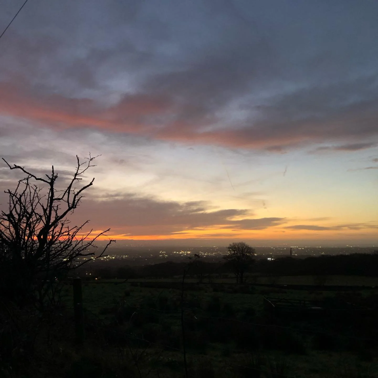 Dawn dip.
Deeply grateful for these women. 

Also made me think about the queerness of water. The beauty of mist and snow and steam and hot baths and cold dips and ice cubes and icicles and the breath of a fragile human hanging in the air. How it tra