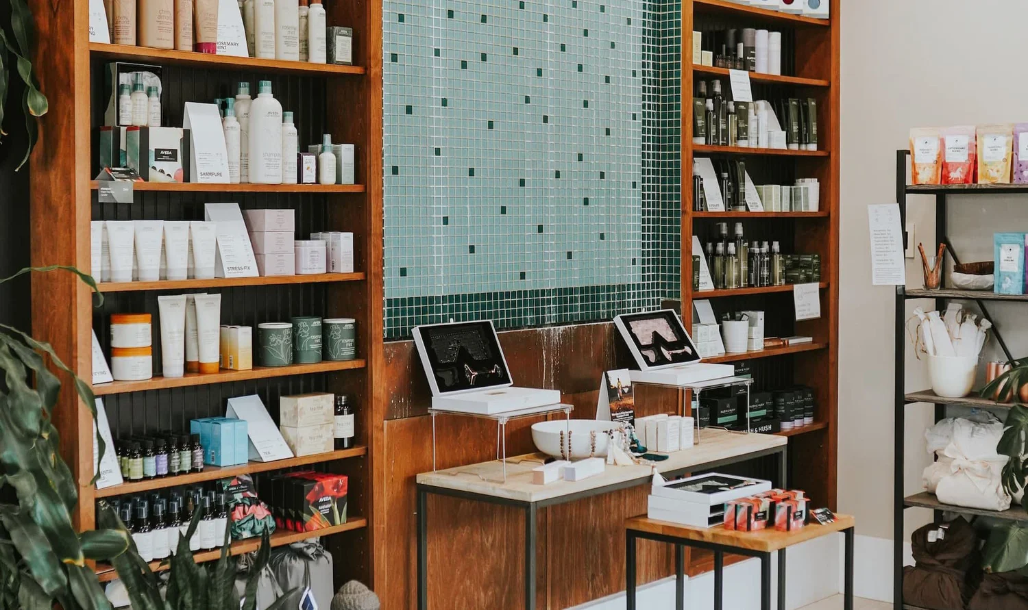 Apply for Your Dream Job Canyon River Spa & Salon