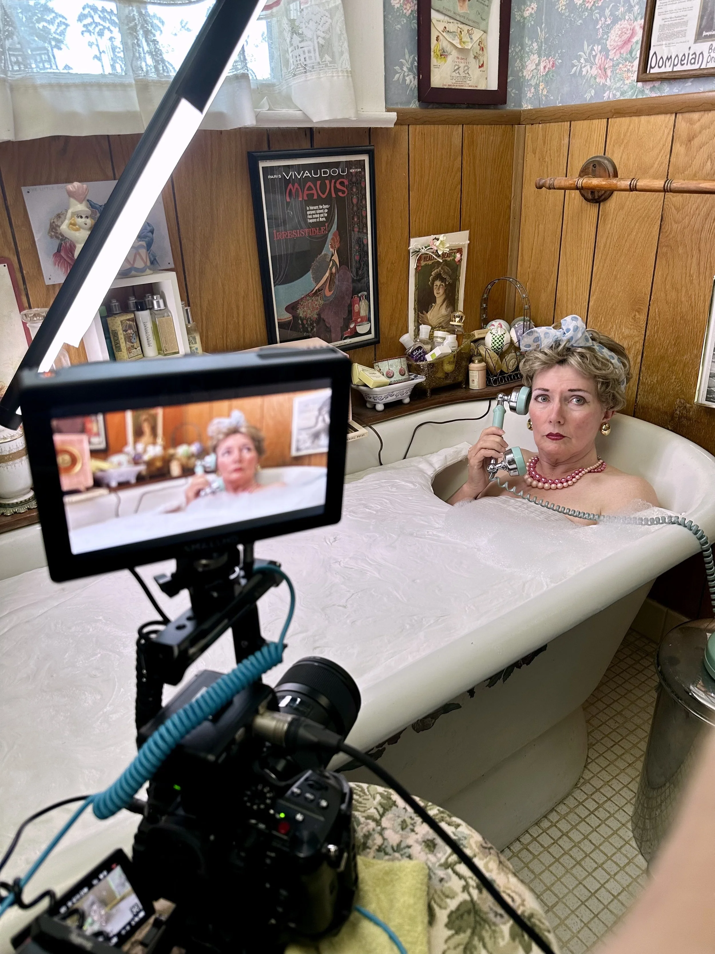Polly bath BTS.jpg