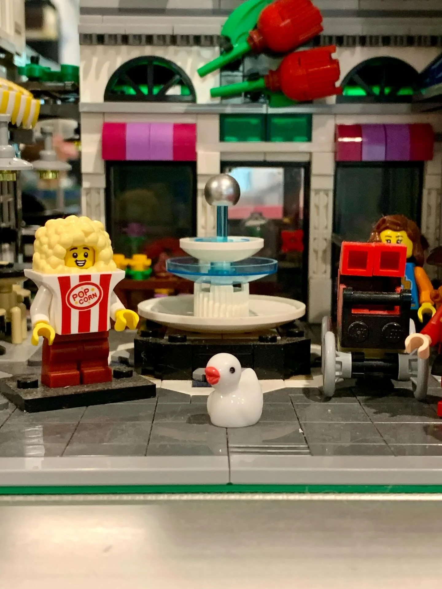 Someone left tiny puppies and ducks all over the store last night, turning Offbeat into an adorable Where&rsquo;s Waldo 😂😂 😂 If the culprit would kindly reveal themselves, we would be super tickled!

#offbeatgeneralstore #pleinairtaylor #oxforddel