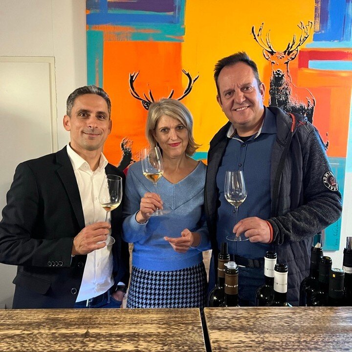 From our first Greek wine event in Vienna! A great thank you to @dougoswinery for his support and excellent presentation. Additionally I would like to thank @brigitteachs and @weinclub7 for hosting this amazing event. For more information follow the 