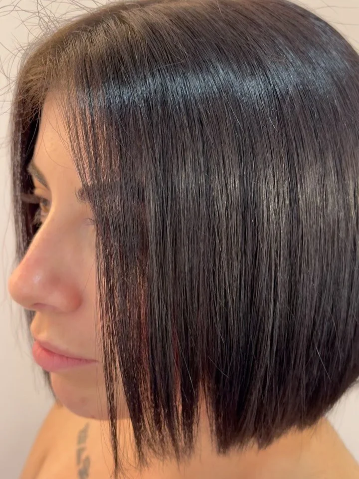 Back to her stunning bob for today's gorgeous guest ! 😍 Hair by Kelly