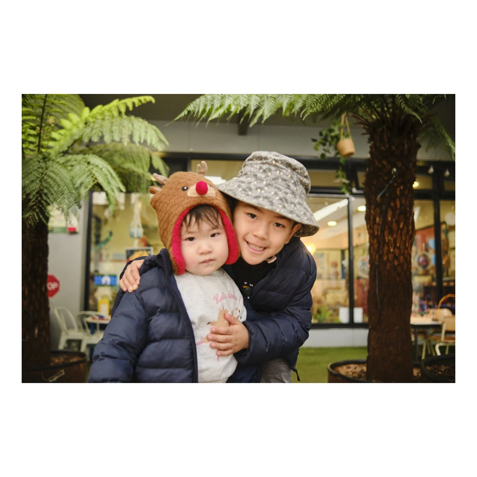 Alex and Amelia - 0748.jpg