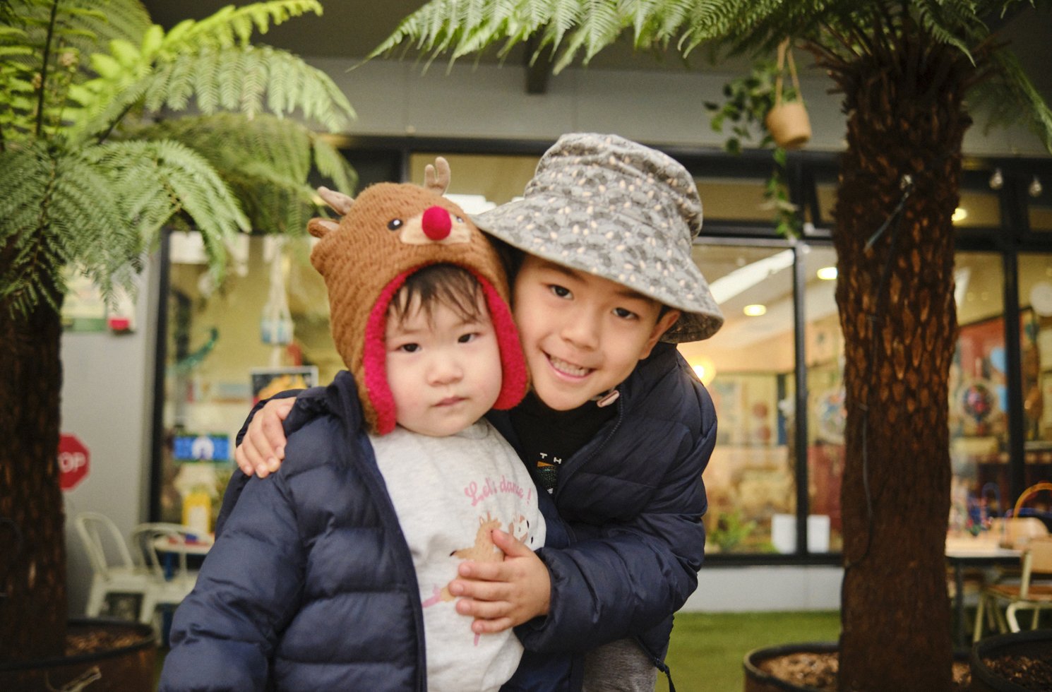 Alex and Amelia - 0748.jpg