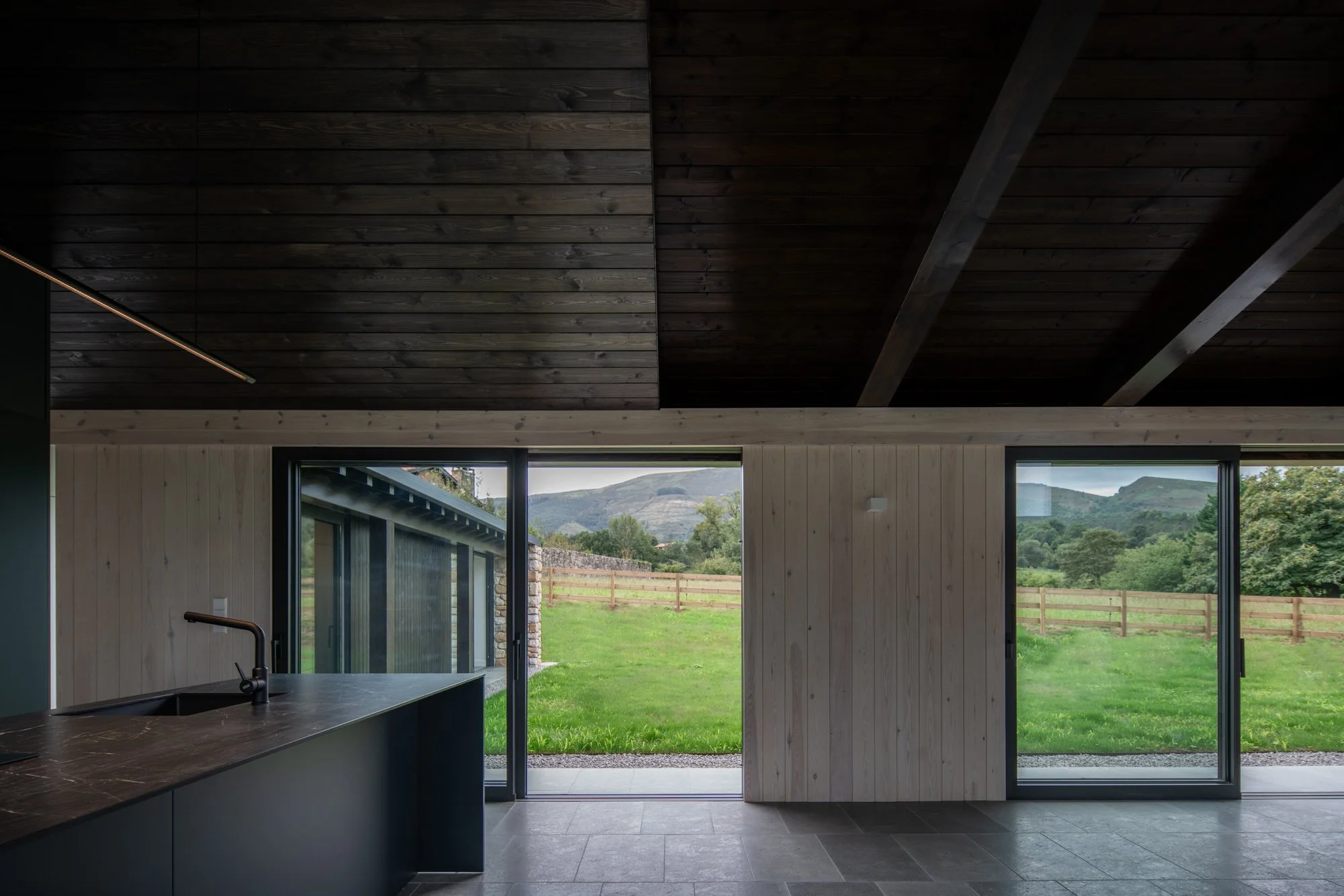 Casa reversa - Hector Navarro - William Mulvihill -6.jpg