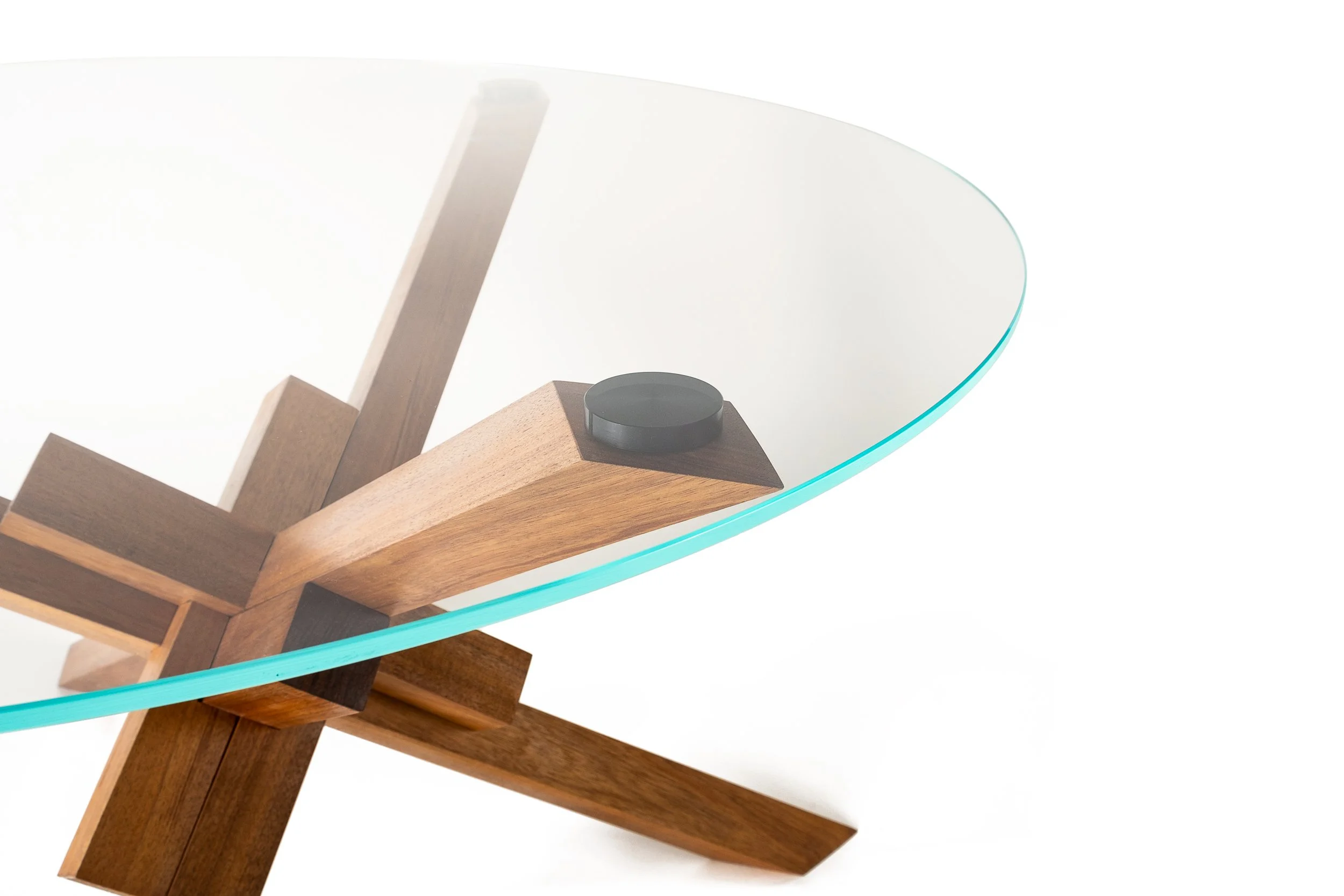 Karahuri_Table_Clear_5.jpg