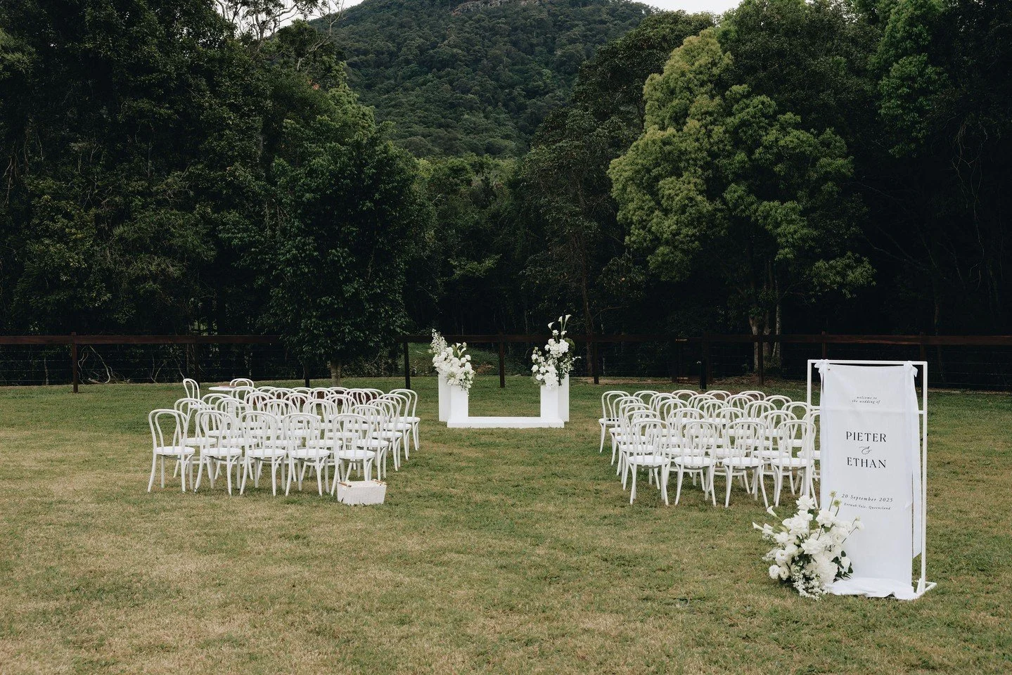 At the altar of nature | Pieter &amp; Ethan🍃⁠
⁠
Planning, Styling &amp; Stationery: @lovebirdweddings⁠
Florals: @mondofloraldesigns⁠
Venue: @eerwahvaleestate⁠
Photography: @aleishaedwardsweddings⁠
Catering: @the_ohana_group⁠
Bar Service: @thebartend