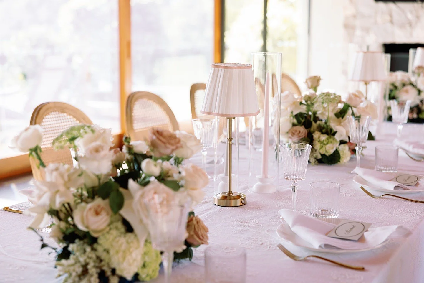 A private dinner, curated like art🥂⁠
⁠
Planning, Styling &amp; Stationery: @lovebirdweddings⁠
Florals: @mondofloraldesigns⁠
Venue: Private Property⁠
Photography: @cassandraladru⁠
Film: @gaboski⁠
Catering: @the_ohana_group⁠
Bar Service: @thebartender