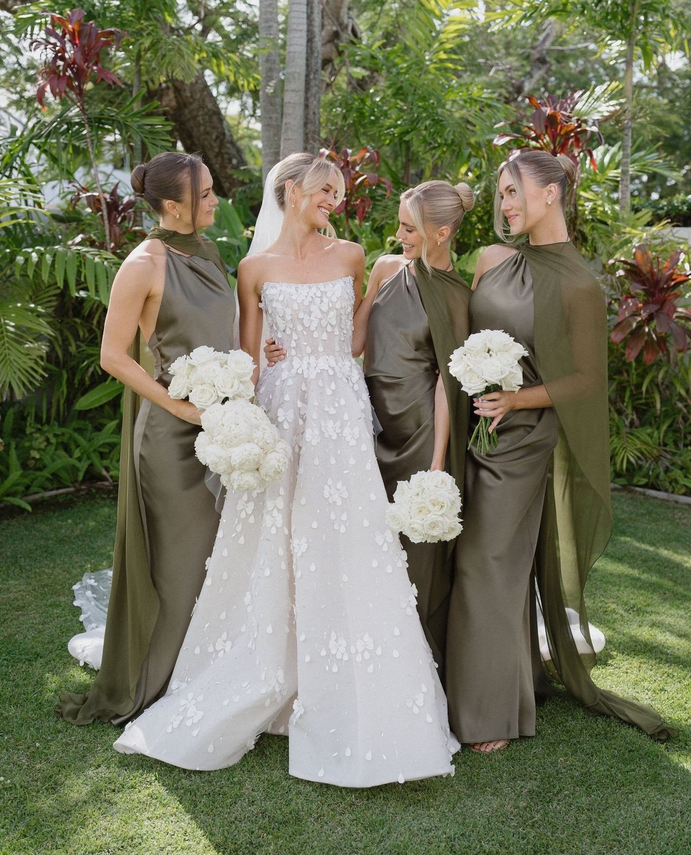 Before the vows, there was this moment - Phoebe and her girls, captured with all the elegance of an editorial and the intimacy of a lifelong friendship🤍⁠
⁠
Planning, Styling, Signage &amp; Stationery: @lovebirdweddings⁠
Florals: @mondofloraldesigns⁠