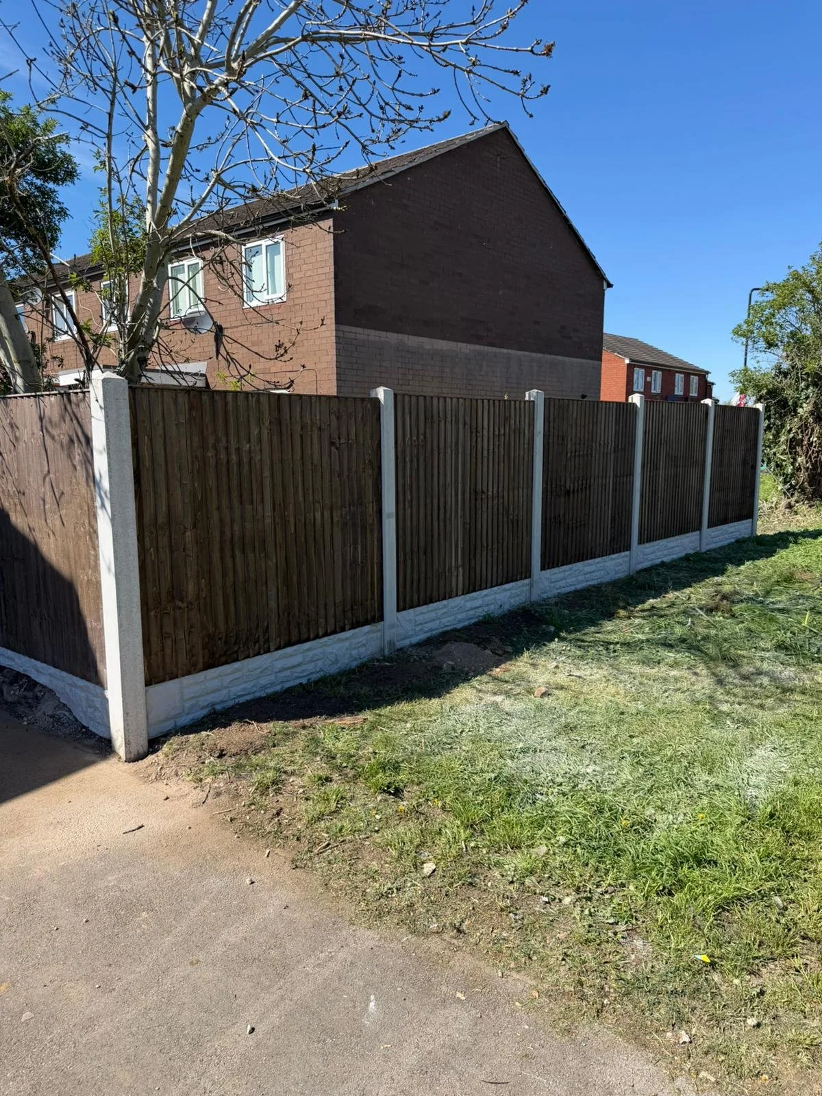 Concrete panel fencing installed in domestic and residential housing by Perfecta Connect in Barnsley