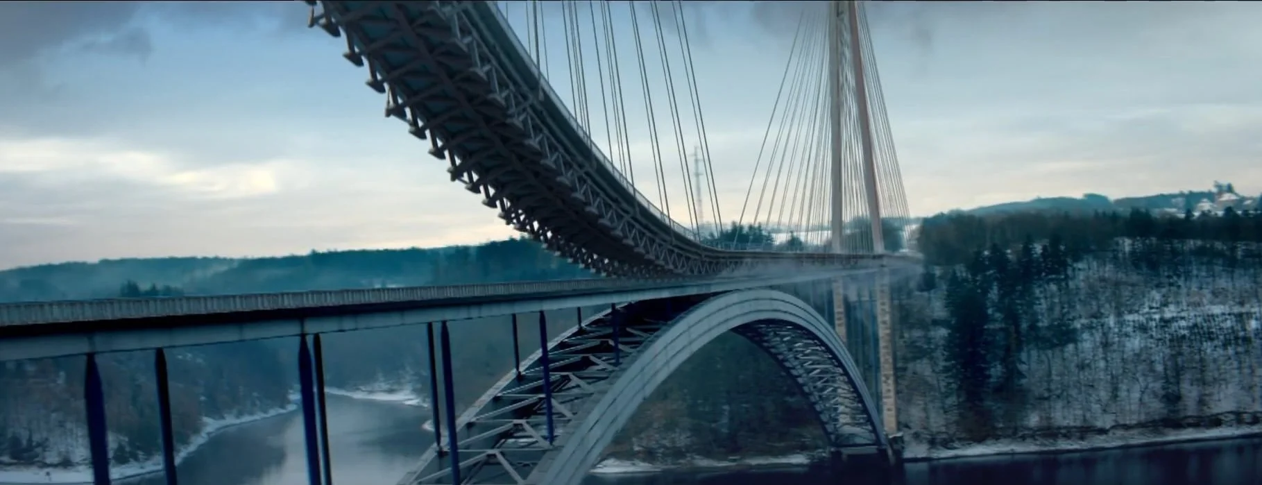 Nissan Almera - New Roads