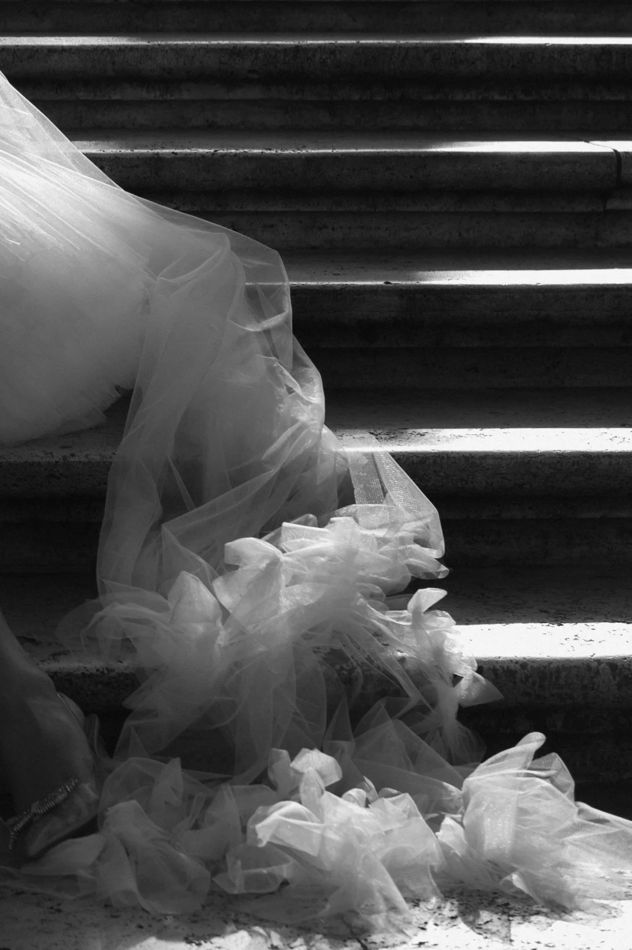 Wedding dress on Spanish steps in Rome 