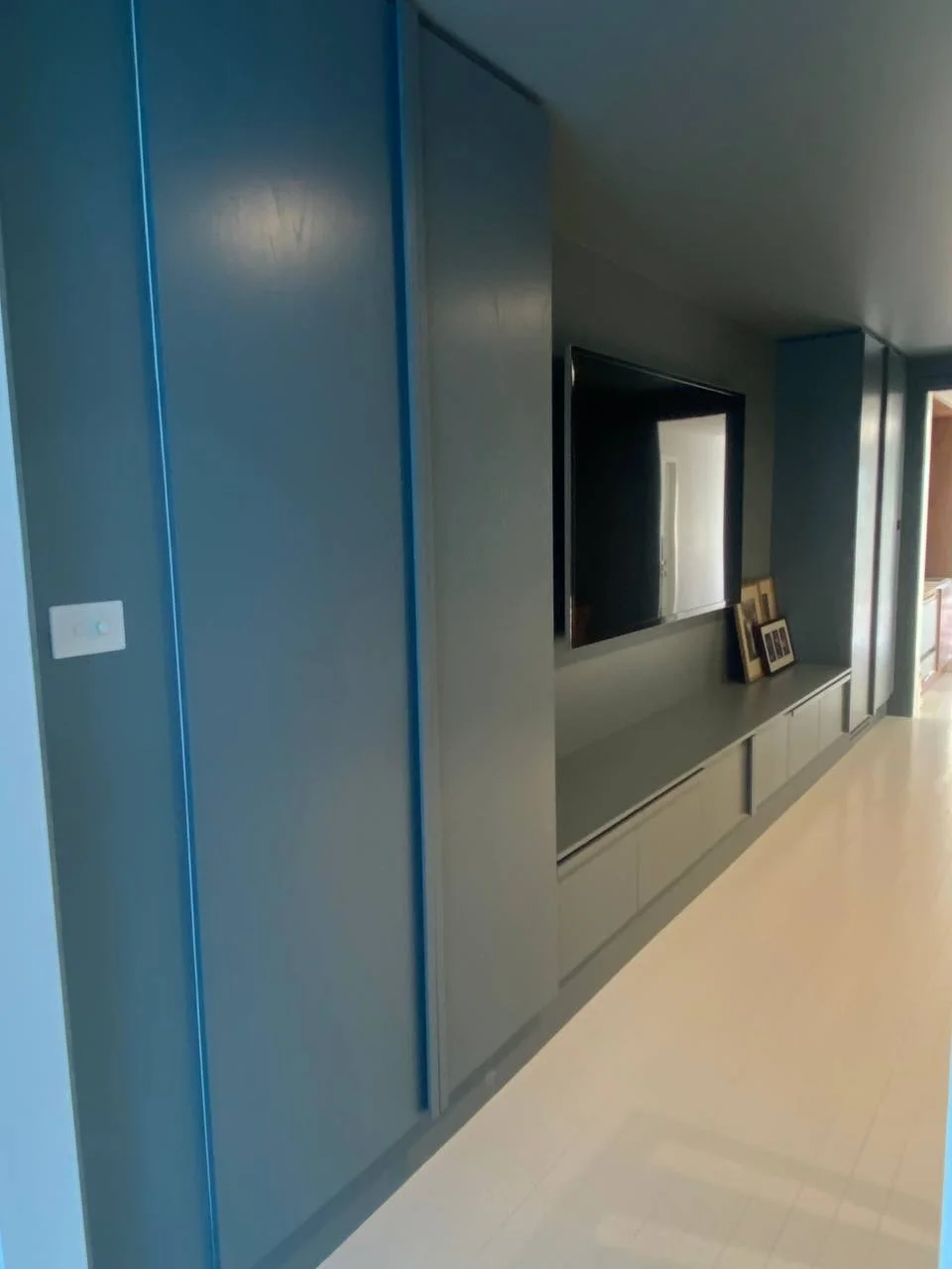 Replace doors and end panels with farmer doors supplied by others
#albury #construction #renovation