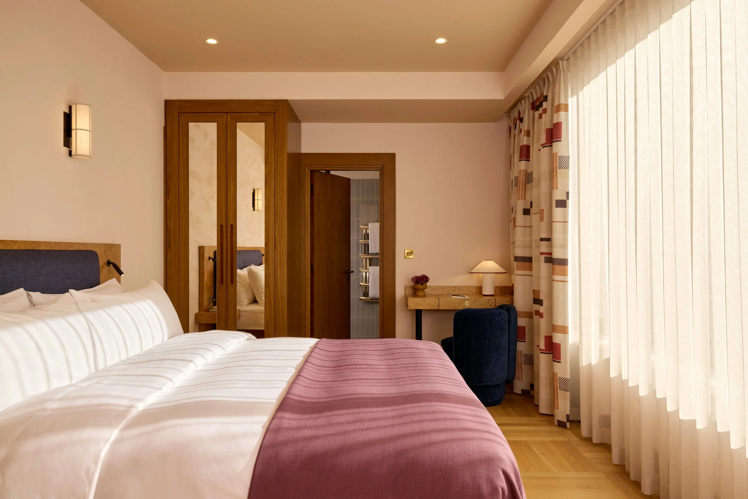 Maison191.Sir Devonshire Square.Deluxe 10.jpg