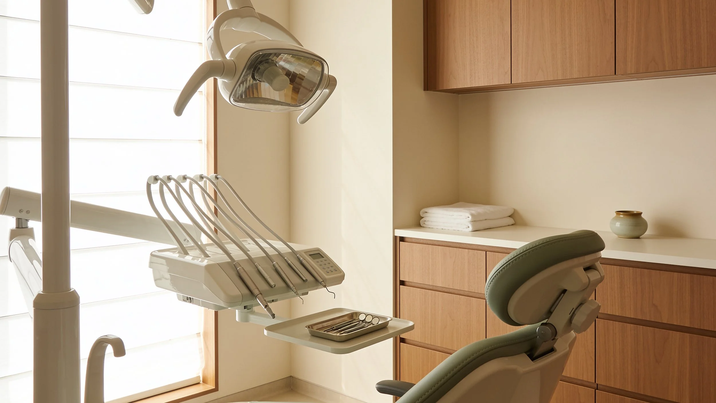 Dentist Near Lake Merritt: Grand Lake, Lakeshore, and Adams Point Options