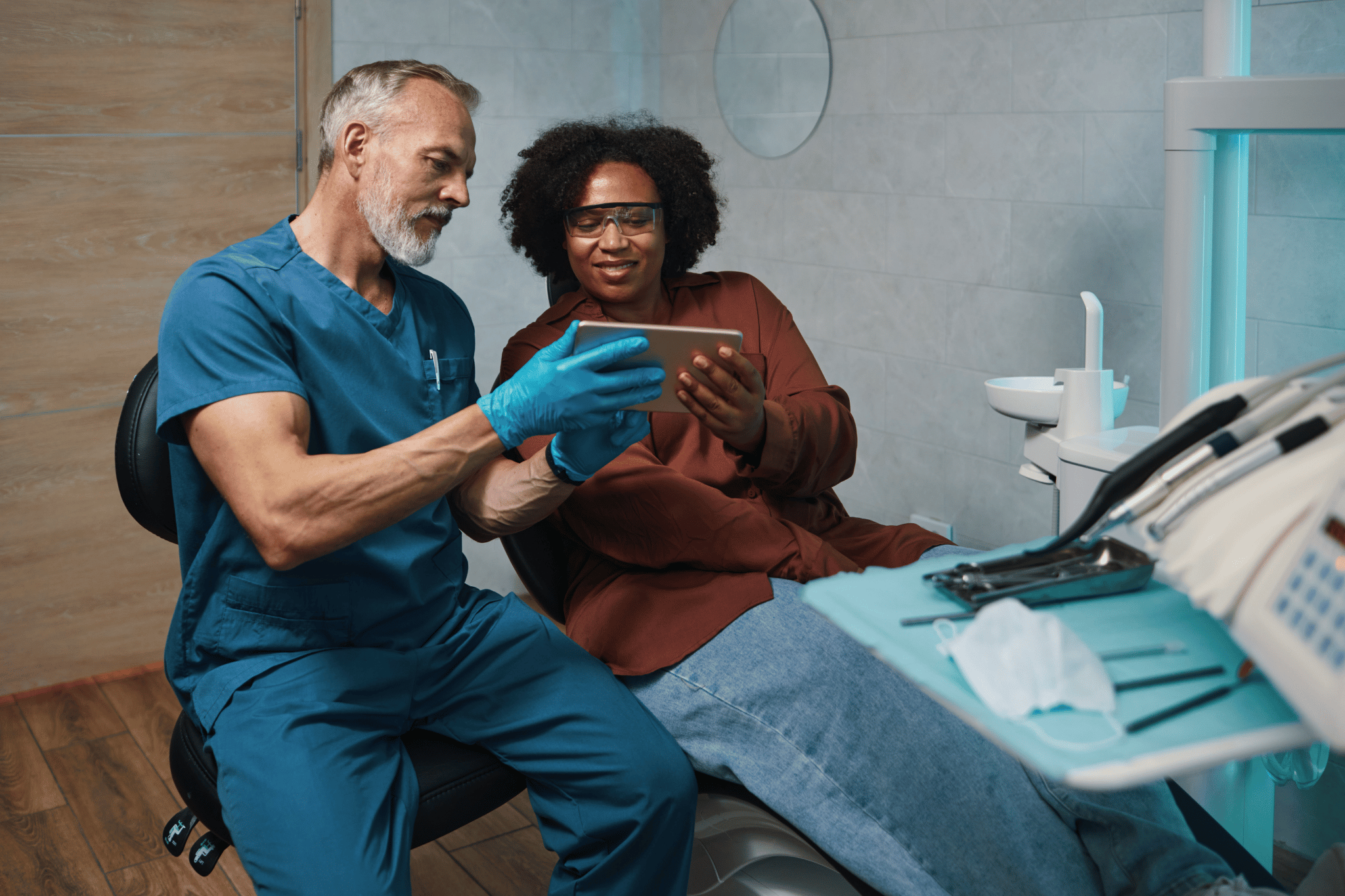 How to See a Dentist Without Insurance