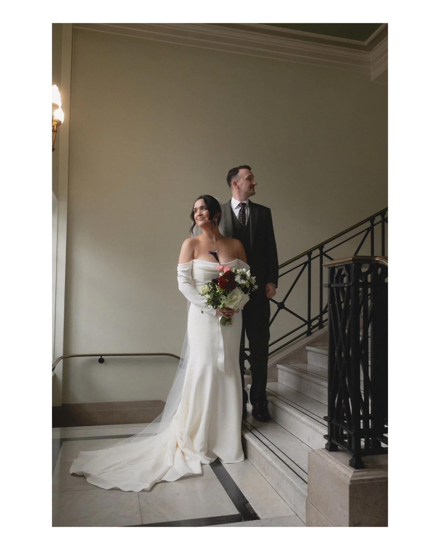 Some more favourites from A+S and their super glowy winter wedding in London ✨
&bull;
With @sayidoislington 
@the_elgin_maidavale 
@lovemademeweddings 
@sage.flowers 
@jennyyoonyc 
@naturalbridebeauty 
&bull;
Captured on a big, beautiful mix of digit